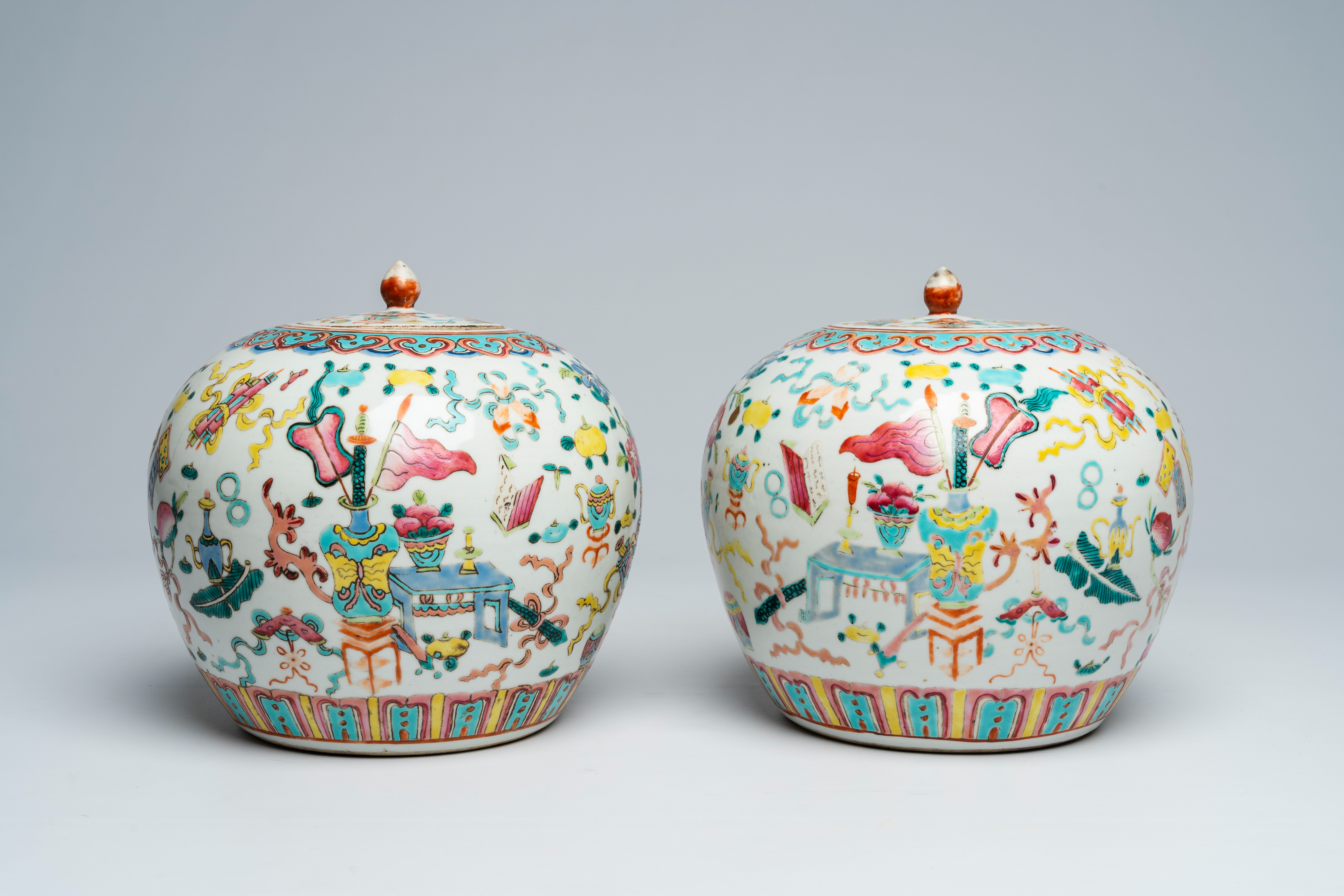 Two Chinese famille rose 'antiquities' jars and covers, 19th C.