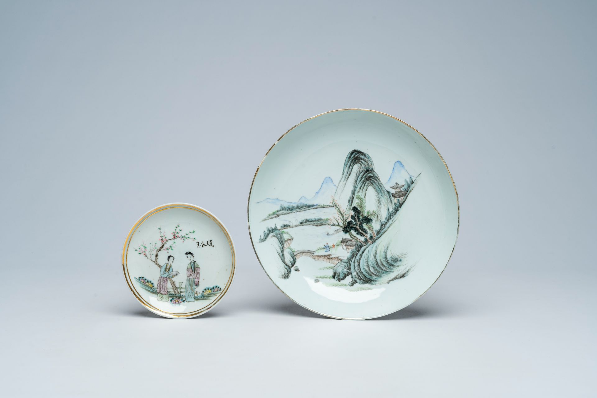 A varied collection of Chinese qianjiang cai porcelain, 19th/20th C. - Image 2 of 11