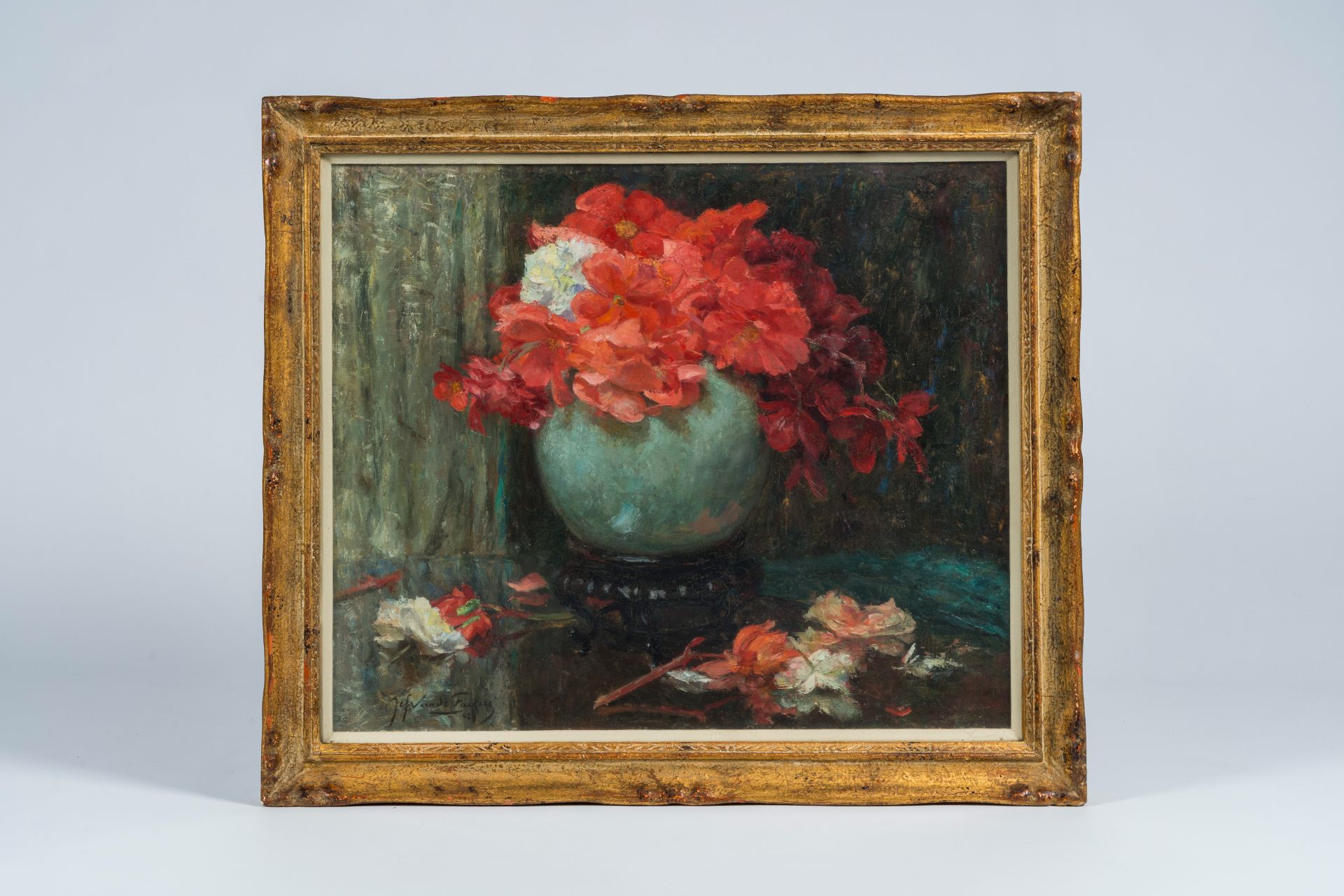 Jef Van de Fackere (1879-1946): Still life of flowers,oil on canvas, dated (19)42 - Image 2 of 5