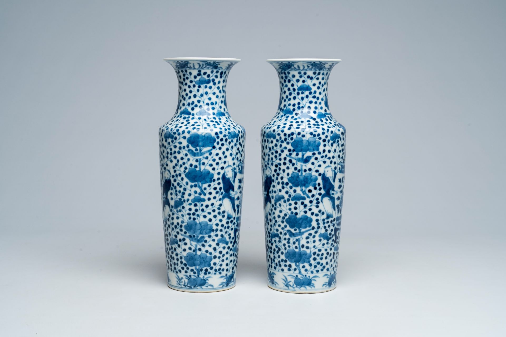 A pair of Chinese blue and white vases with boys and antiquities, Kangxi mark, 19th C. - Image 4 of 6