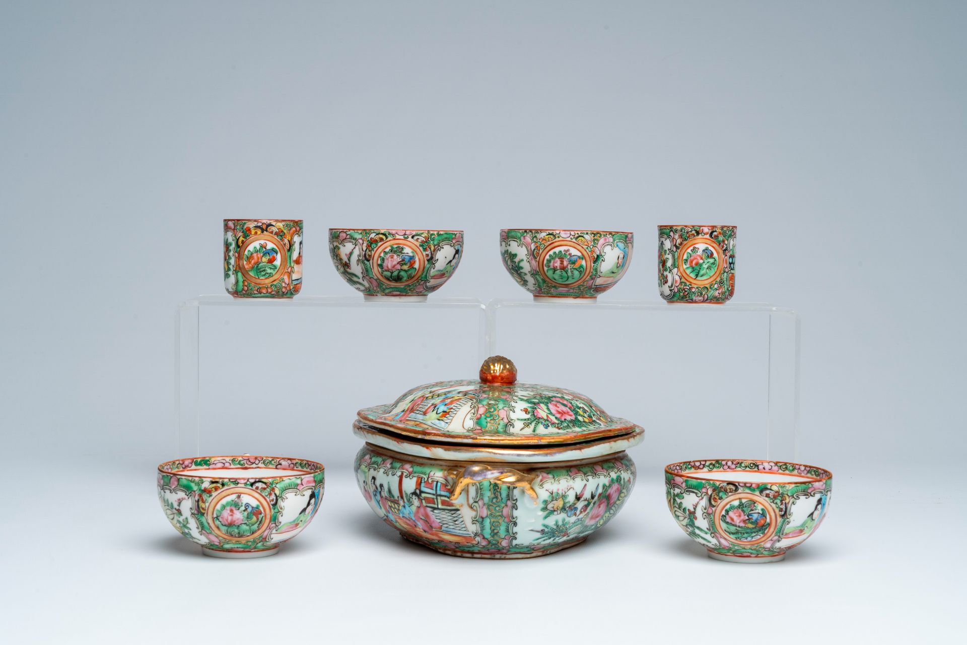 A large collection of Chinese Canton famille rose porcelain with palace scenes and floral design, ca - Image 15 of 19