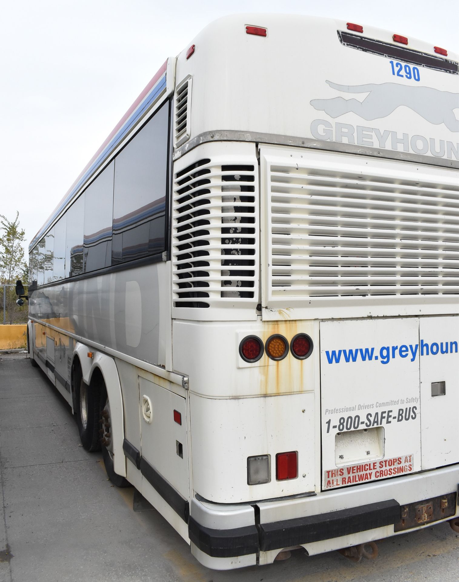 MOTOR COACH INDUSTRIES (2007) D4505 MOTOR COACH WITH DETROIT DIESEL SERIES 60 12.7L DIESEL ENGINE, - Image 5 of 13