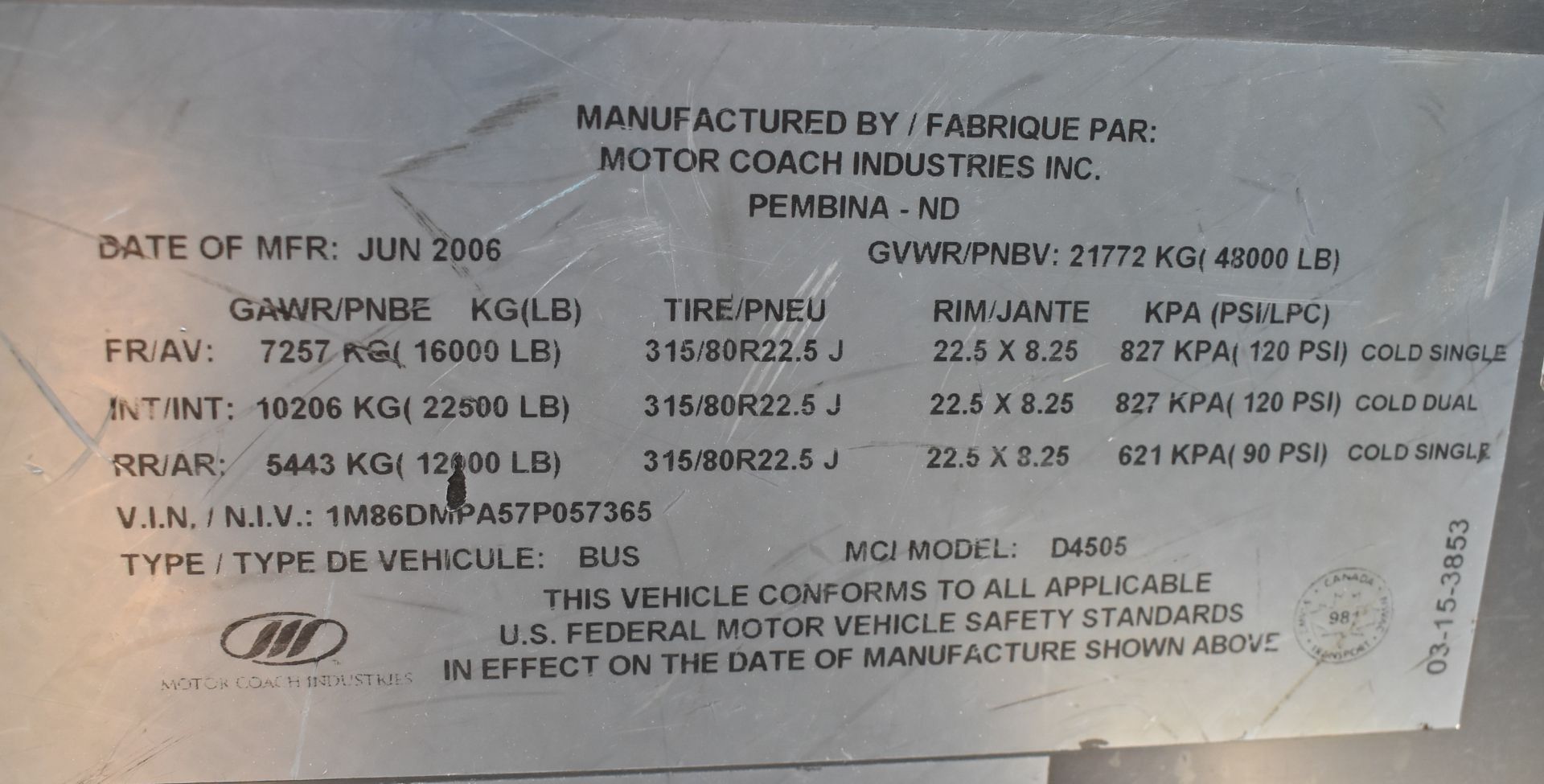 MOTOR COACH INDUSTRIES (2007) D4505 MOTOR COACH WITH DETROIT DIESEL SERIES 60 12.7L DIESEL ENGINE, - Image 15 of 17