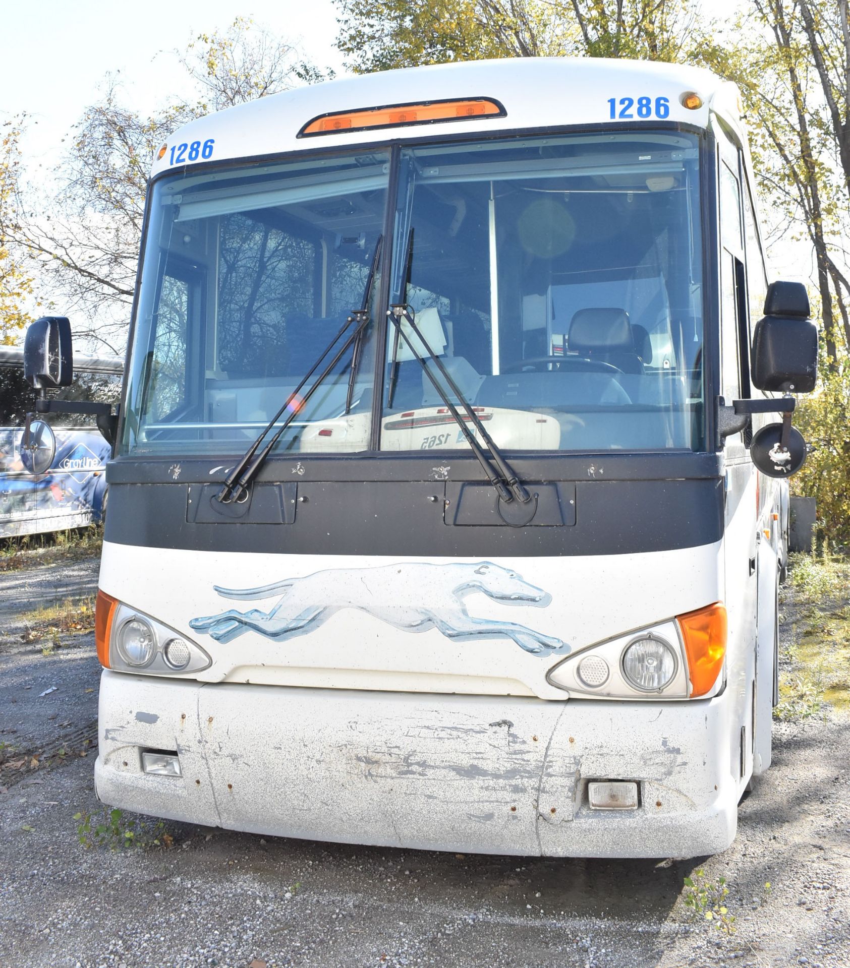 MOTOR COACH INDUSTRIES (2007) D4505 MOTOR COACH WITH DETROIT DIESEL SERIES 60 12.7L DIESEL ENGINE, - Image 2 of 16