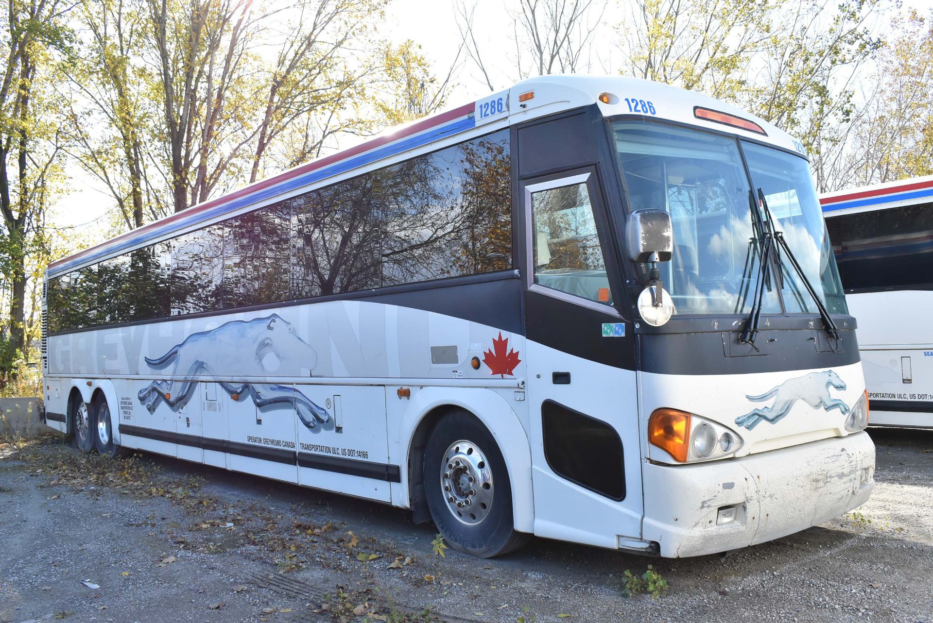 MOTOR COACH INDUSTRIES (2007) D4505 MOTOR COACH WITH DETROIT DIESEL SERIES 60 12.7L DIESEL ENGINE,