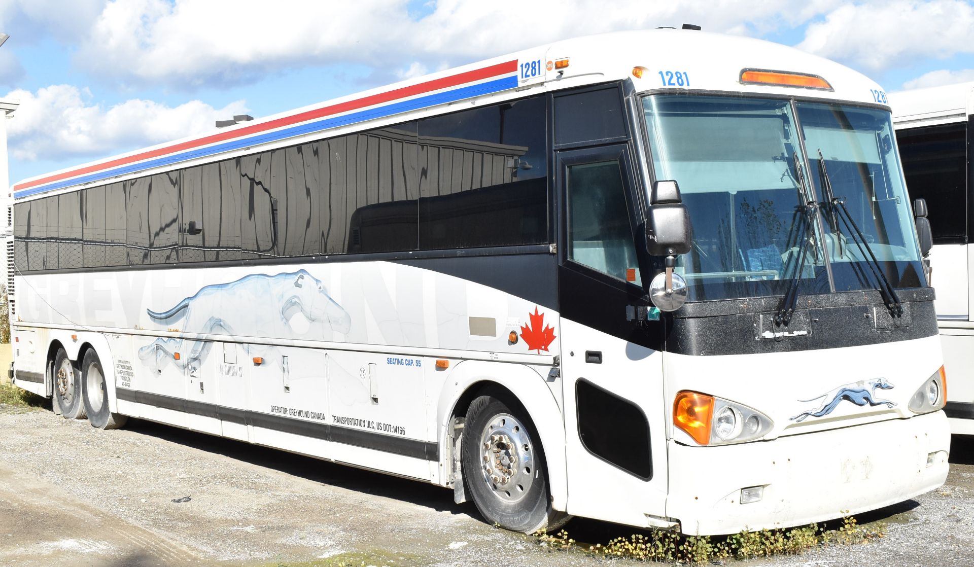 MOTOR COACH INDUSTRIES (2007) D4505 MOTOR COACH WITH DETROIT DIESEL SERIES 60 12.7L DIESEL ENGINE,