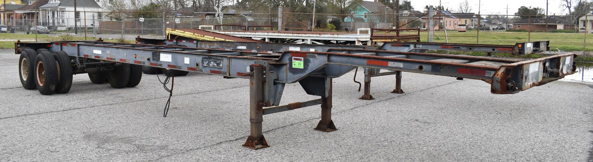 STRICK 40/45' TANDEM AXLE TROMBONE EXTENDABLE CONTAINER TRAILER WITH 65,000 LB. GVWR CAPACITY,