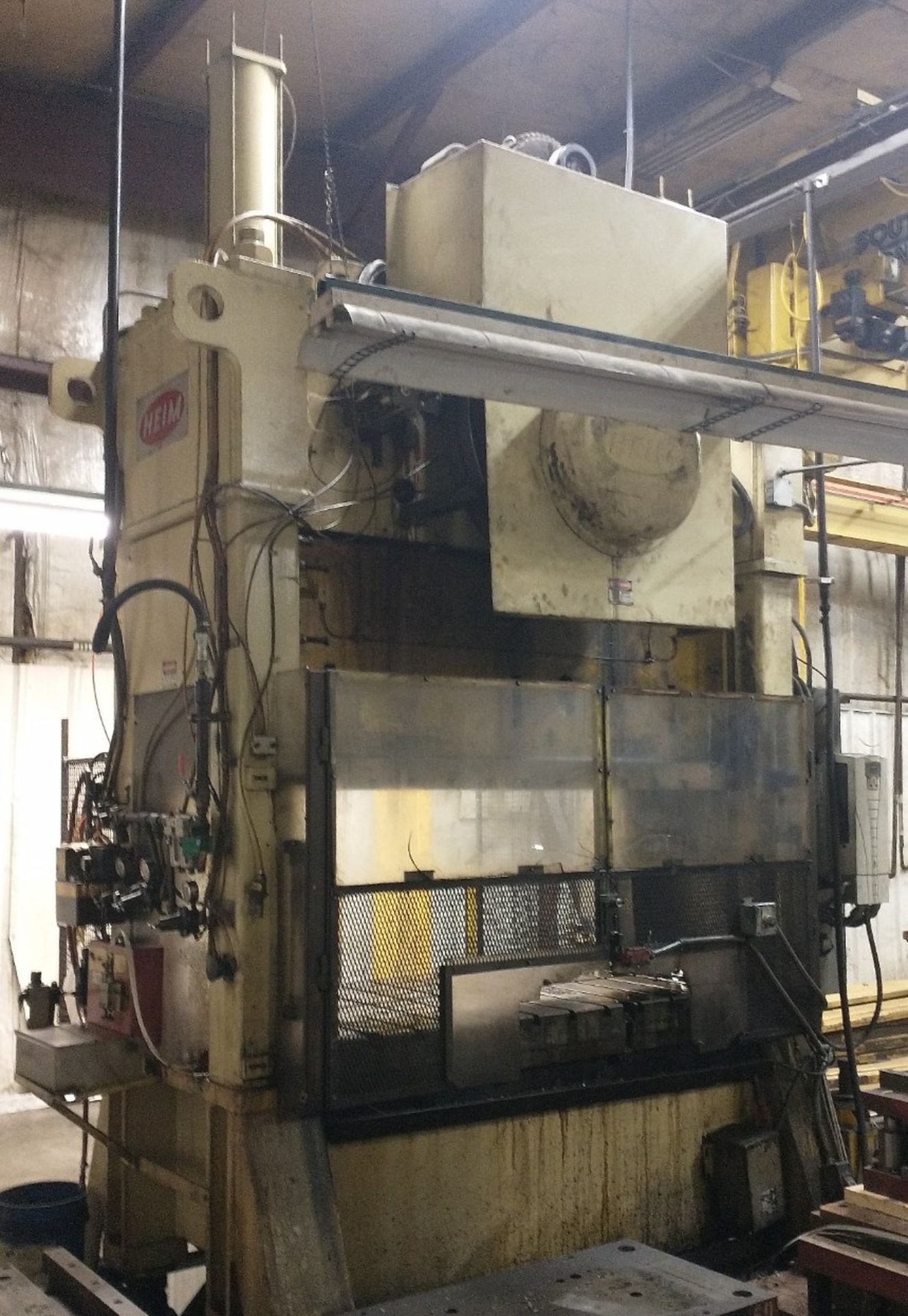 HEIM S2-200 200 TON CAPACITY MECHANICAL DOUBLE CRANK STRAIGHT SIDE STAMPING PRESS WITH 77" X 42" - Image 2 of 7