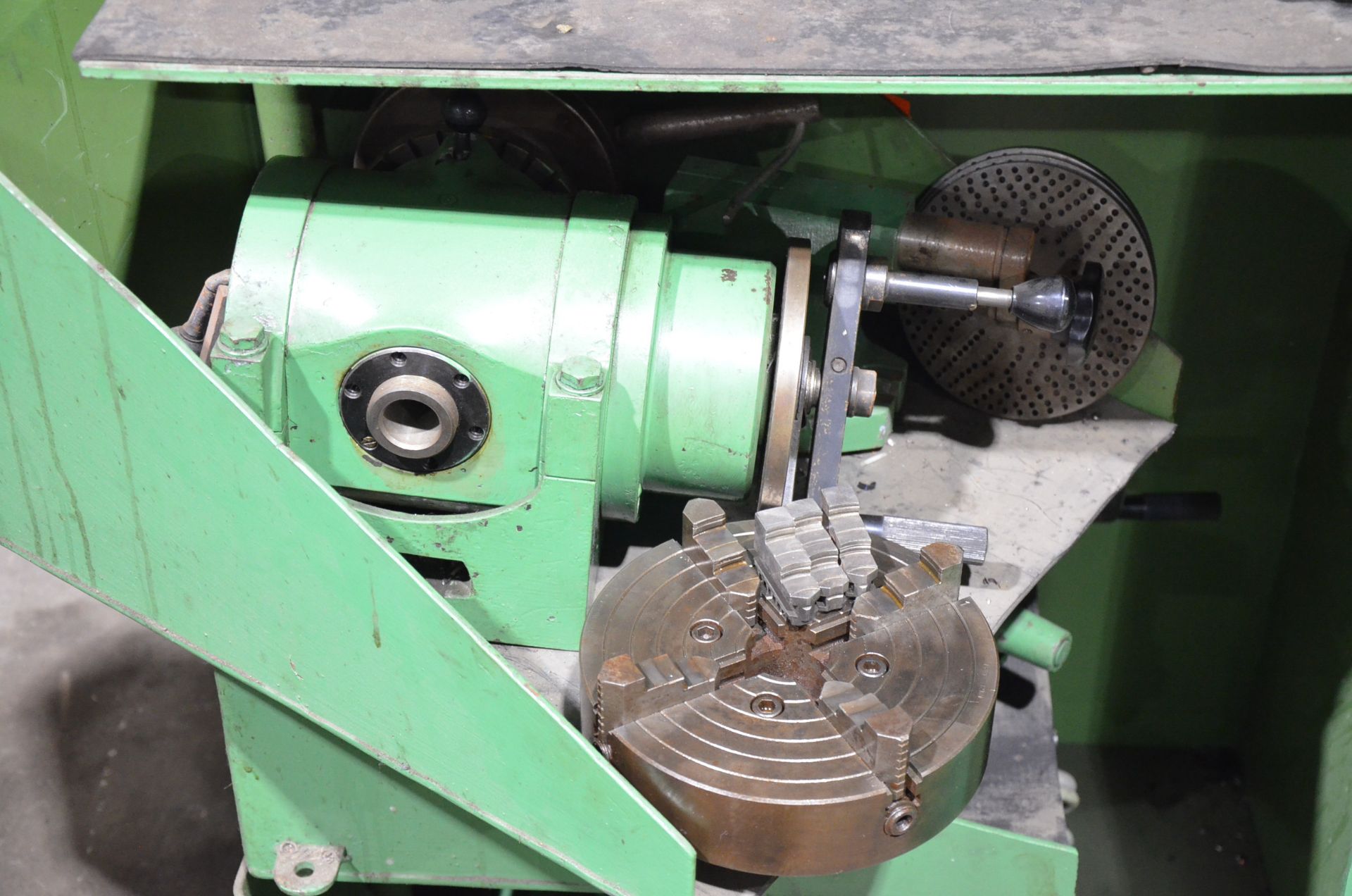 ROTARY INDEXING HEAD WITH 6" 3 JAW CHUCK, TAIL STOCK AND 8" 4-JAW CHUCK [RIGGING FEE FOR LOT #5 - $ - Image 3 of 3