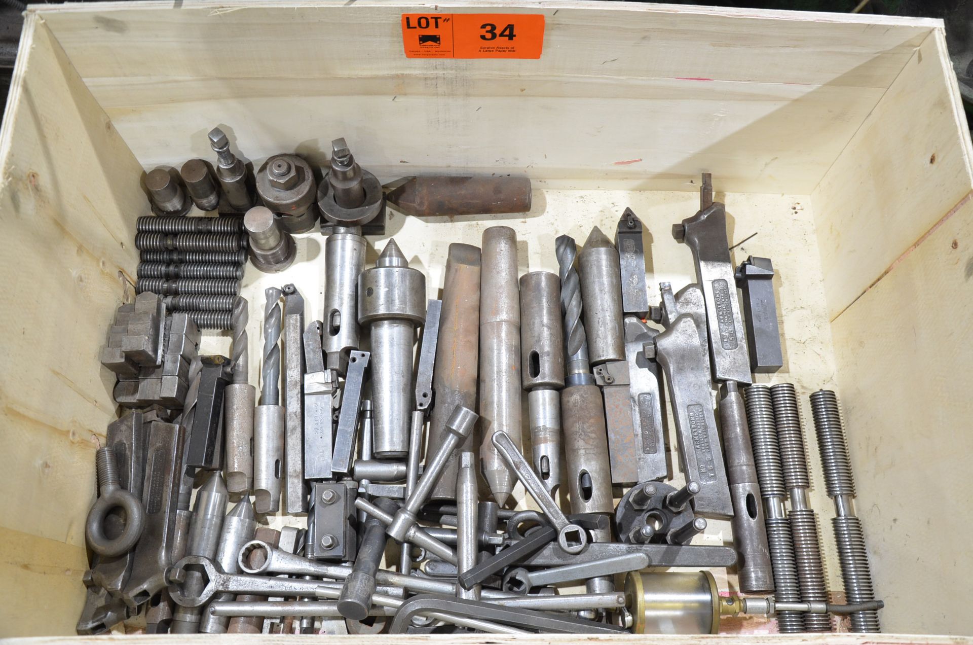 LOT/ HEAVY DUTY LATHE TOOLING & ACCESSORIES [RIGGING FEE FOR LOT #34 - $TBD USD PLUS APPLICABLE