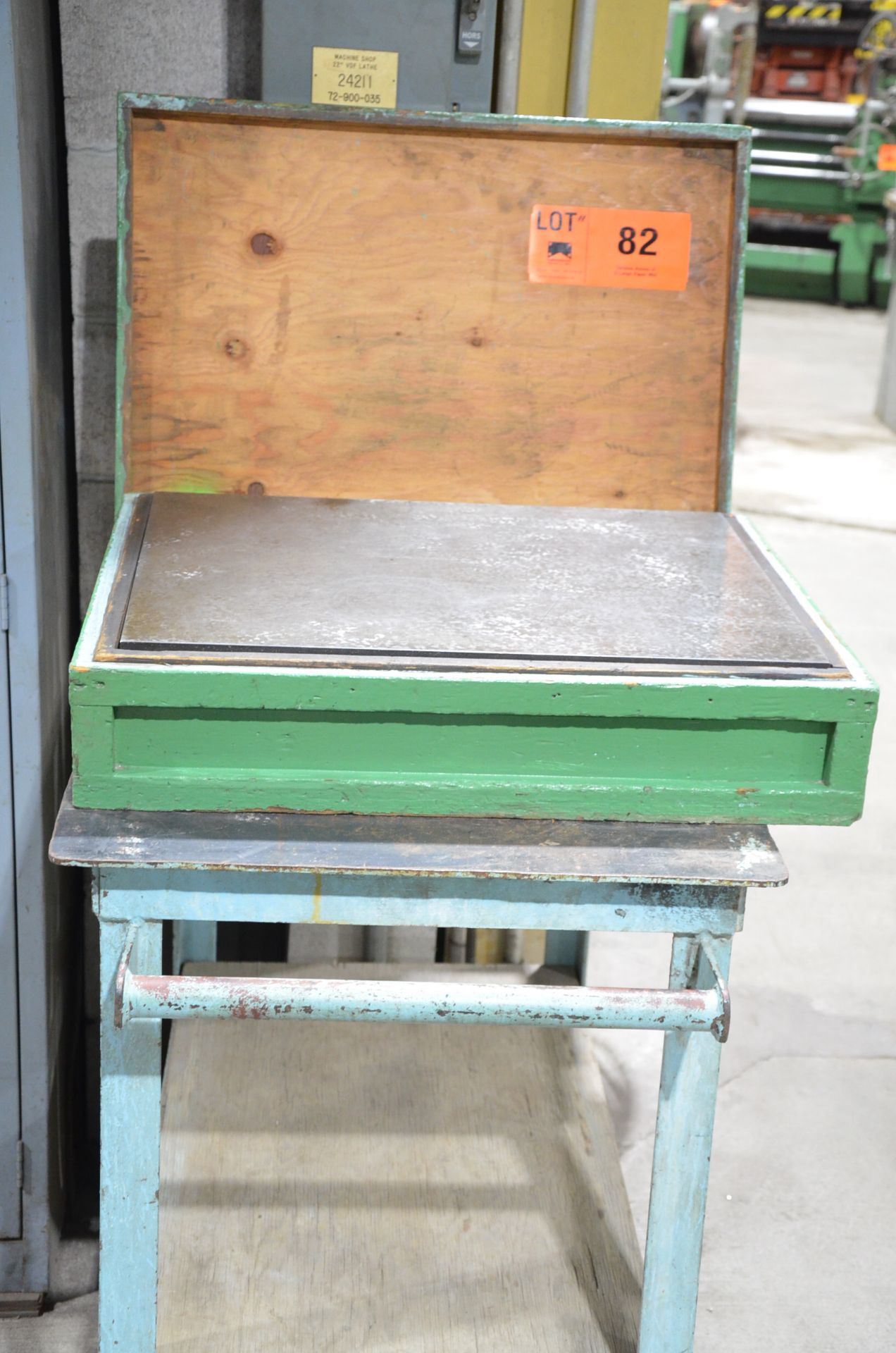 24" X 18" STEEL SETUP PLATE WITH CART [RIGGING FEE FOR LOT #82 - $TBD USD PLUS APPLICABLE TAXES]