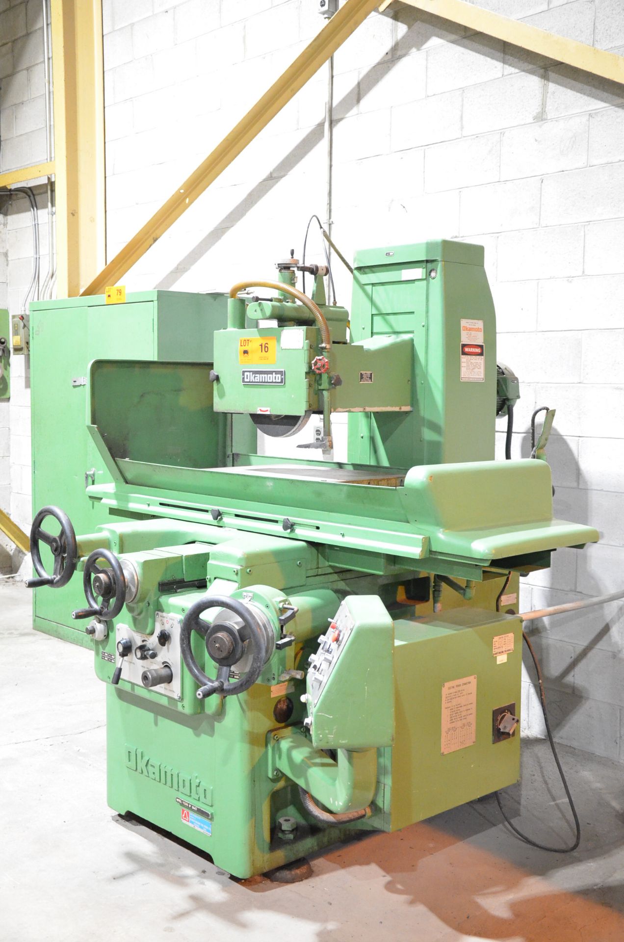 OKAMOTO M1624N HYDRAULIC SURFACE GRINDER WITH 24" X 16" ELECTROMAGNETIC CHUCK, INCREMENTAL DOWNFEED, - Image 3 of 10