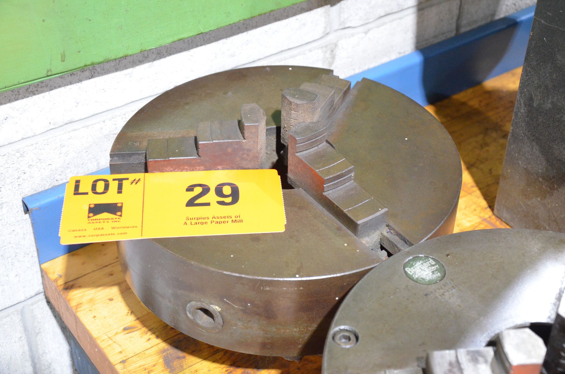 12" 3-JAW CHUCK [RIGGING FEE FOR LOT #29 - $TBD USD PLUS APPLICABLE TAXES]