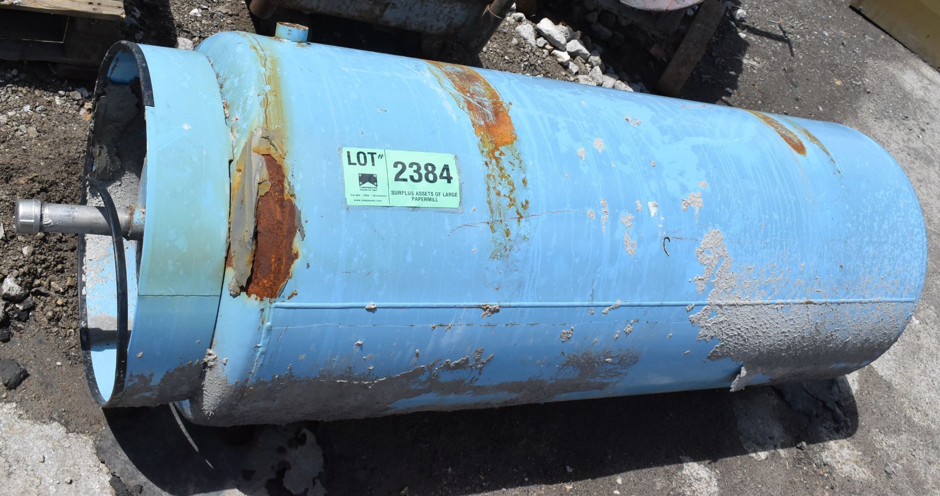 AIR RECEIVER TANK/PRESSURE VESSEL APPROX. 24" DIA. X 58" H [RIGGING FEE FOR LOT #2384 - $25 USD PLUS
