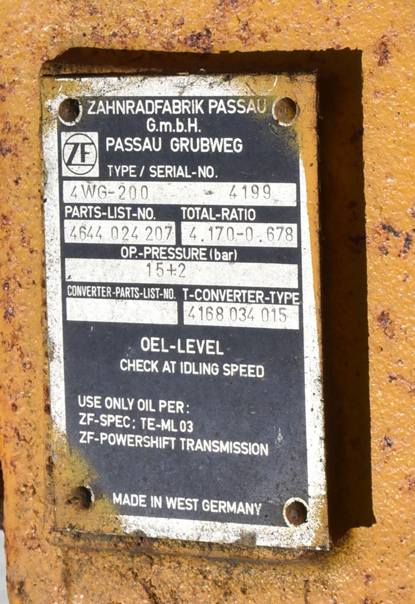 LOT/ CONTENTS OF SHELF - VALVES WITH PIPING, (1) MFG. UNKNOWN MAGNETIC FLOWMETER, (1) ZF 4WG-200 - Image 4 of 4