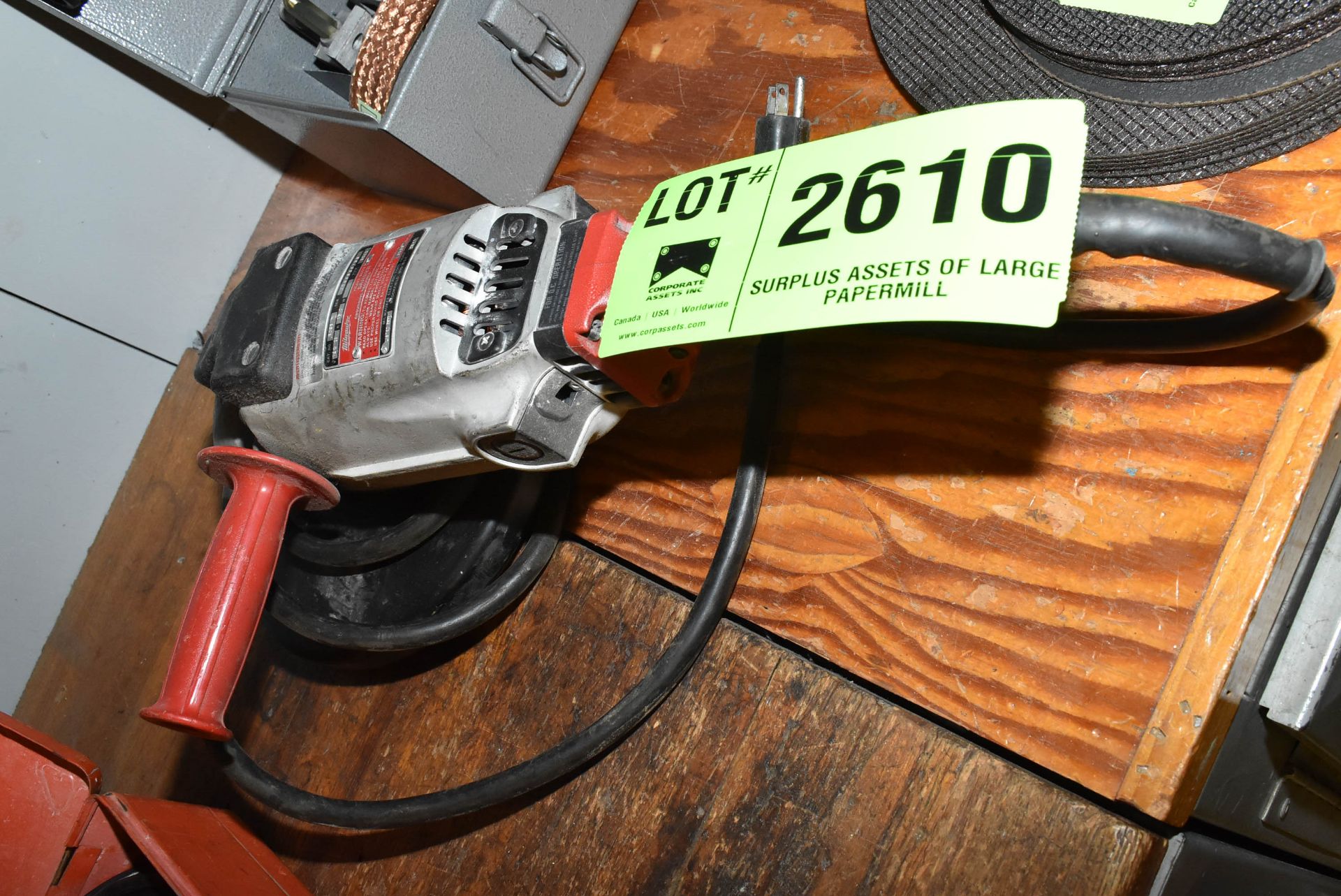 MILWAUKEE 9" ELECTRIC ANGLE GRINDER/SANDER [RIGGING FEE FOR LOT #2610 - $TBD USD PLUS APPLICABLE