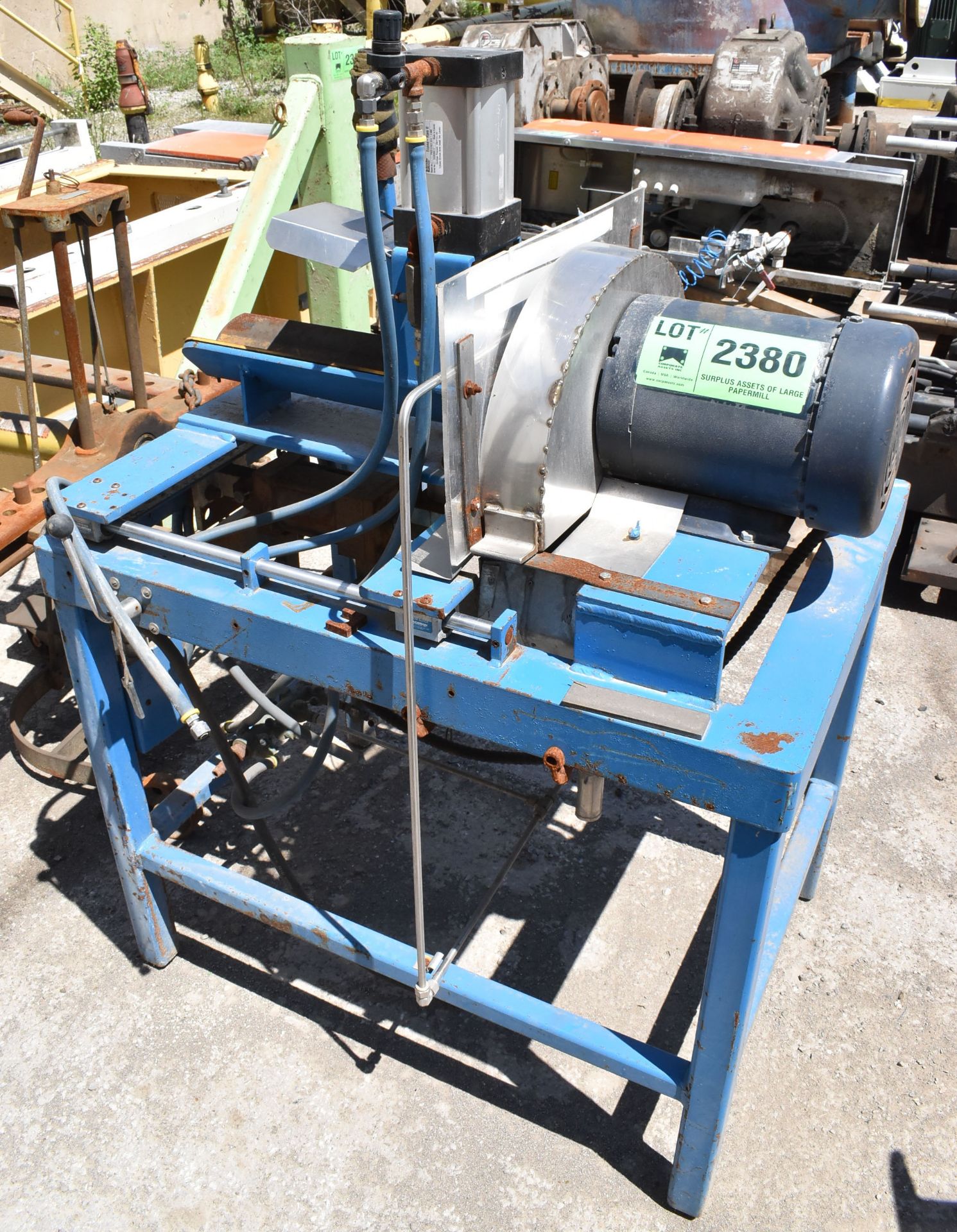 CUSTOM PIPE/CONDUIT CUTTING MACHINE WITH 5 HP MOTOR, S/N: N/A (CI) [RIGGING FEE FOR LOT #2380 - $