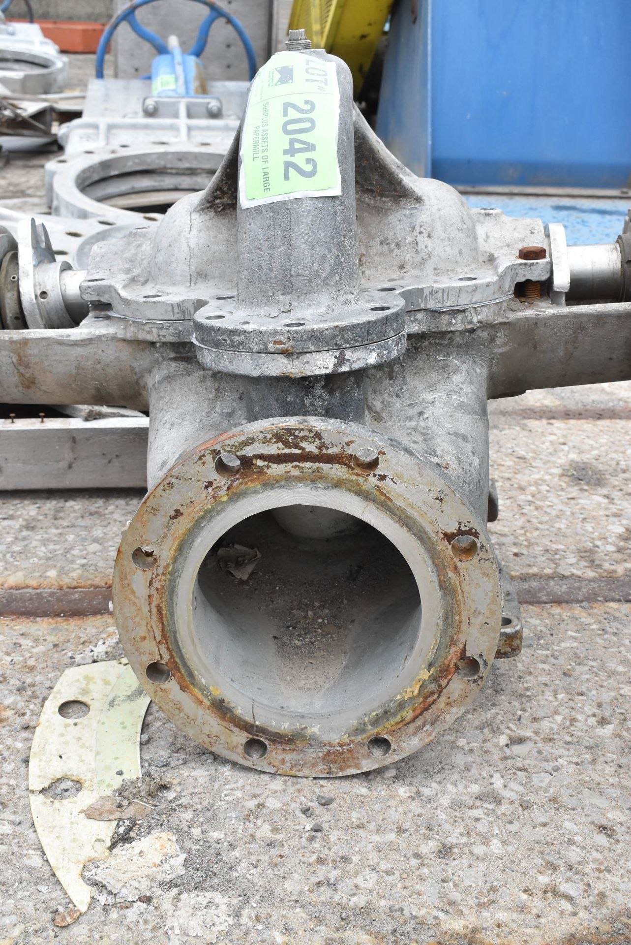 MFG. UNKNOWN 8" MECHANICALLY ACTUATED VALVE [RIGGING FEE FOR LOT #2042 - $25 USD PLUS APPLICABLE - Image 2 of 2