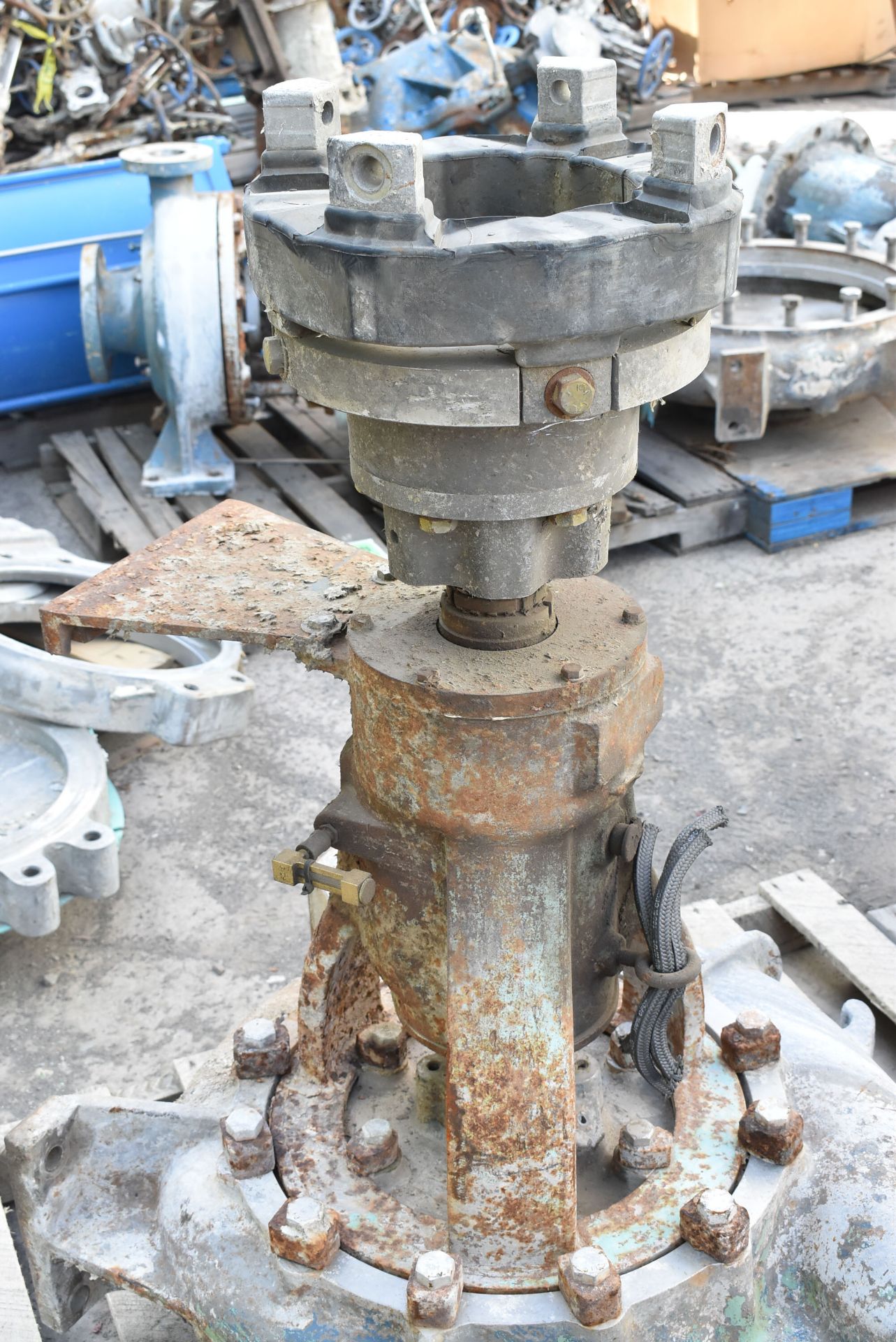 GOULDS STAINLESS STEEL CENTRIFUGAL PUMP WITH GOULDS BACK PULL OUT ASSEMBLY, S/N: N/A [RIGGING FEE - Image 3 of 3