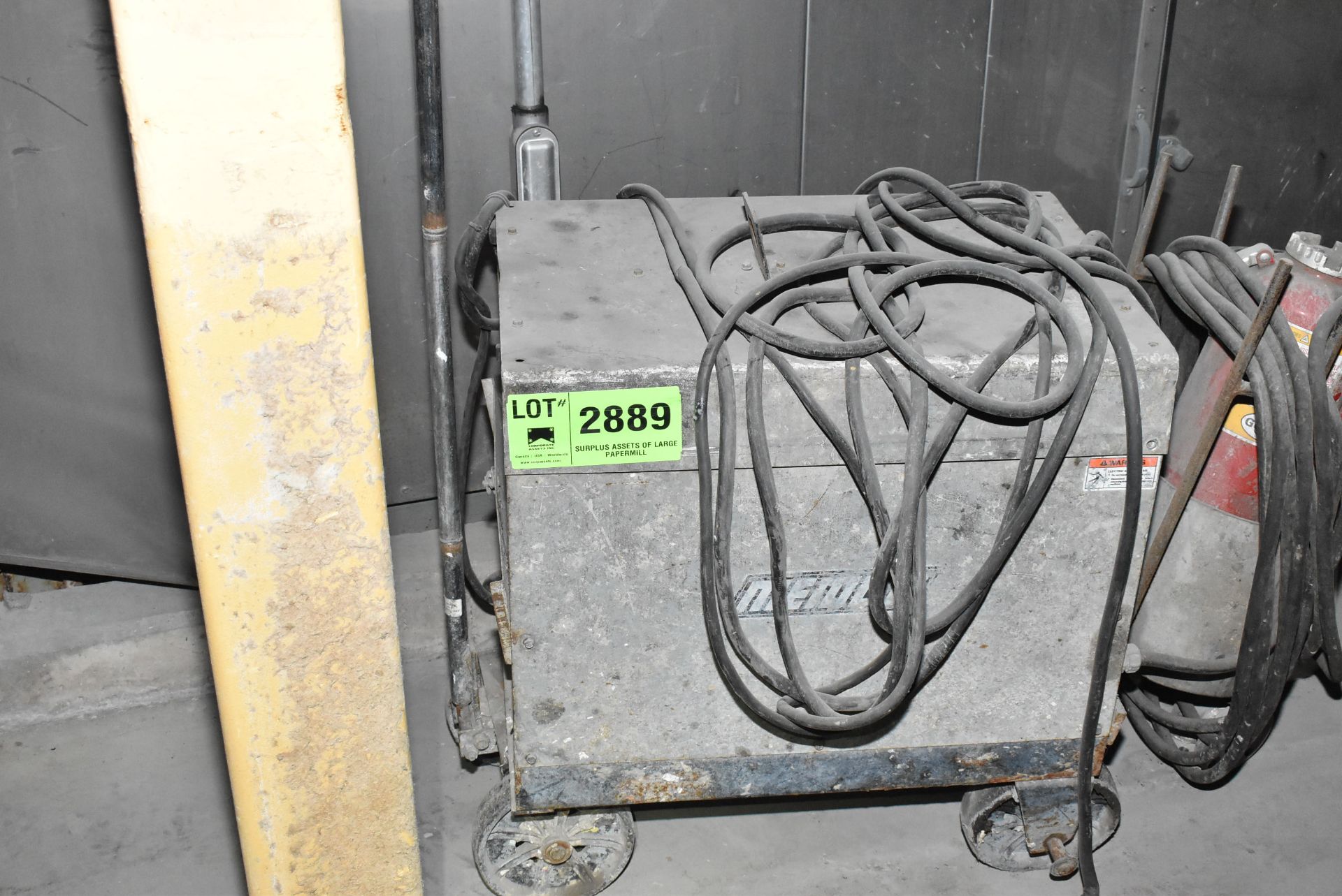 MEMCO AC/DC 250 PORTABLE WELDING POWER SOURCE WITH CABLES, S/N: N/A [RIGGING FEE FOR LOT #2889 - $50