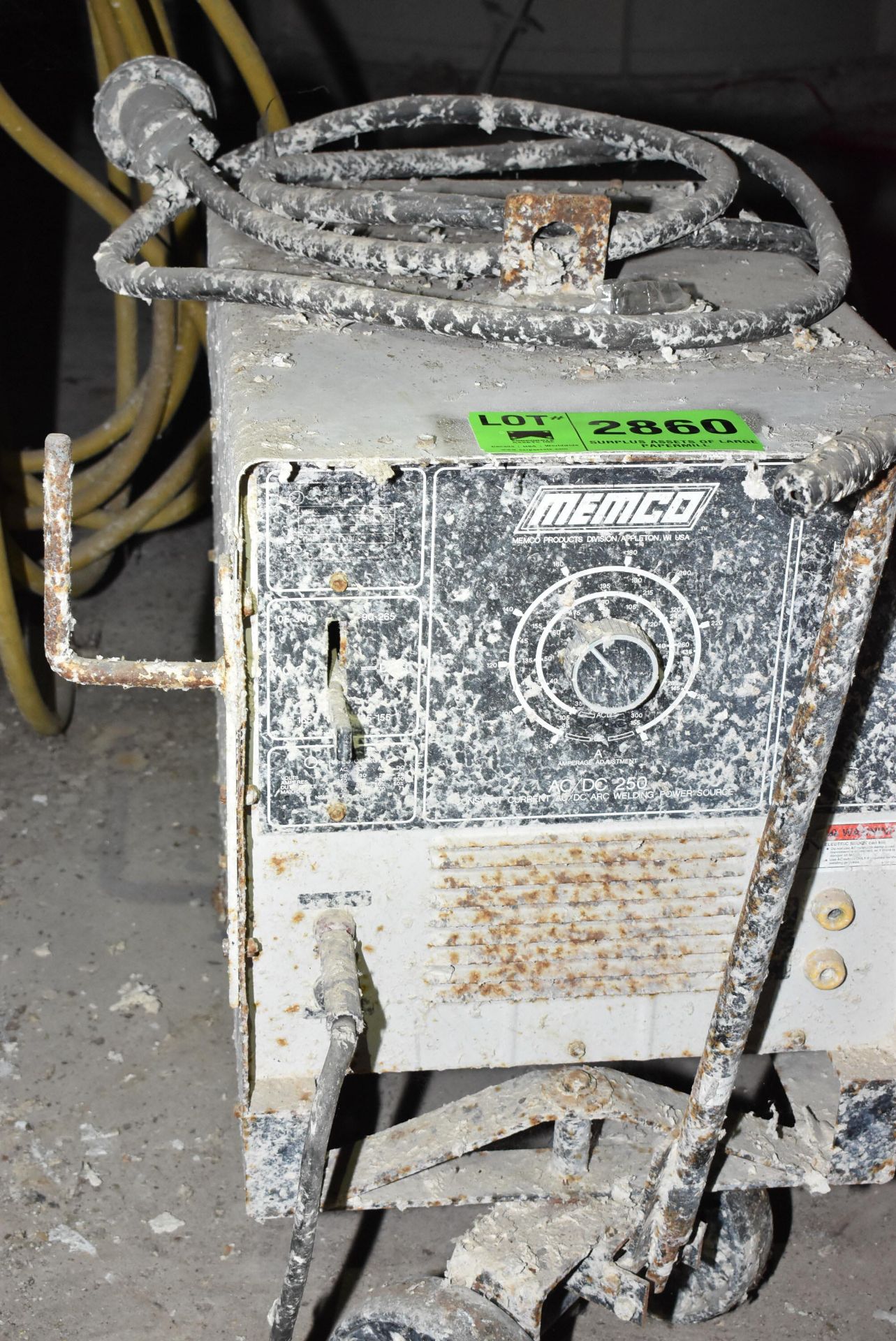 MEMCO AC/DC 250 PORTABLE WELDING POWER SOURCE, S/N: N/A [RIGGING FEE FOR LOT #2860 - $50 USD PLUS - Image 3 of 3