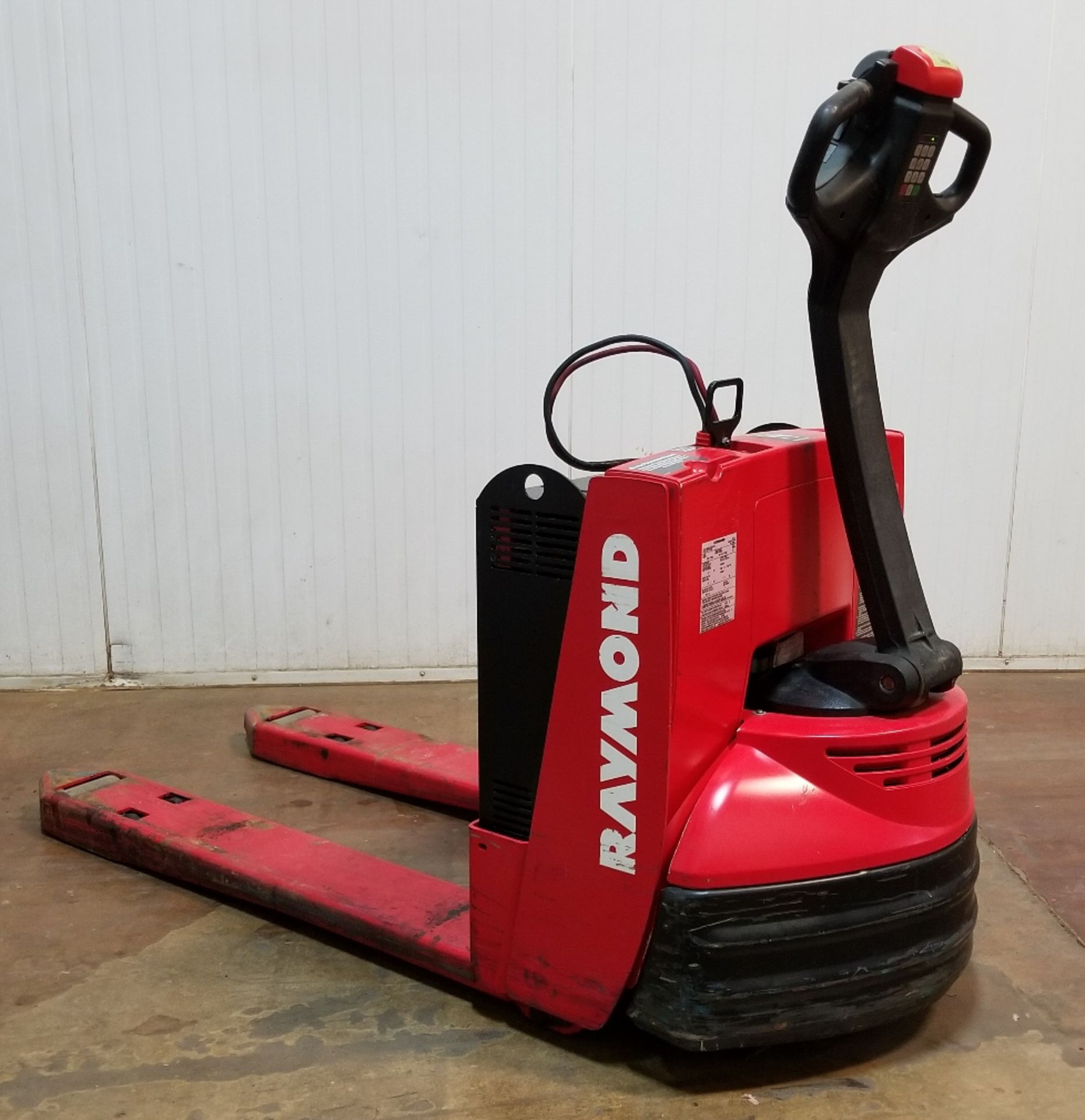 RAYMOND (2004) 102T-F45L 4500 LB. CAPACITY 24V WALK-BEHIND ELECTRIC PALLET JACK WITH BUILT-IN