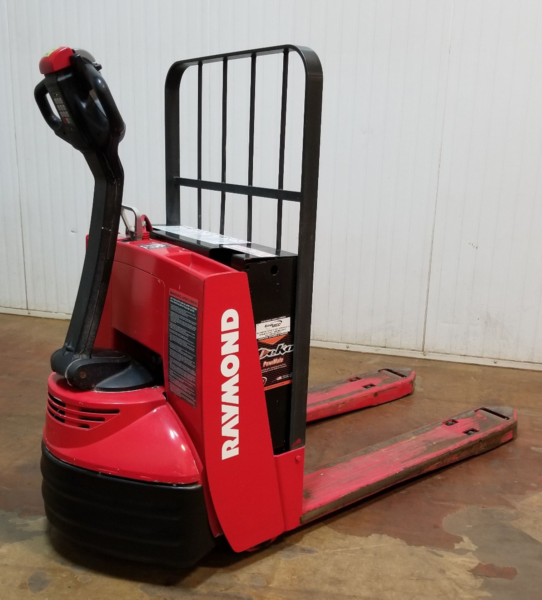 RAYMOND (2006) 102T-F45L 4500 LB. CAPACITY 24V WALK-BEHIND ELECTRIC PALLET JACK WITH BUILT-IN - Image 2 of 2