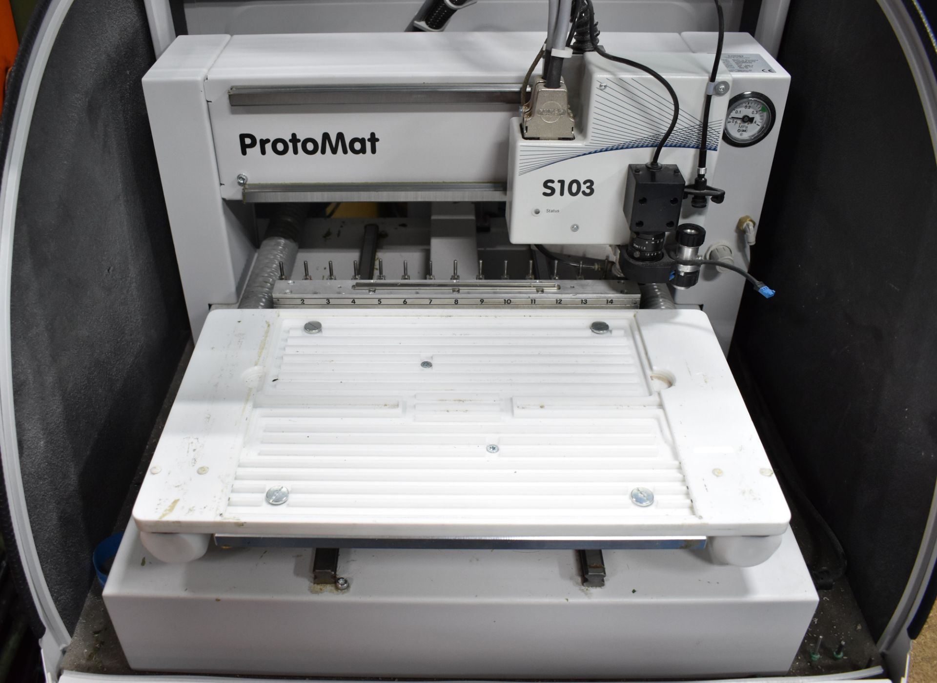 LPKF (2017) PROTOMAT S103 HIGH SPEED PROTOTYPING MILLING MACHINE WITH 9" X 12" X 1.4/0.9" MAX. - Image 2 of 7