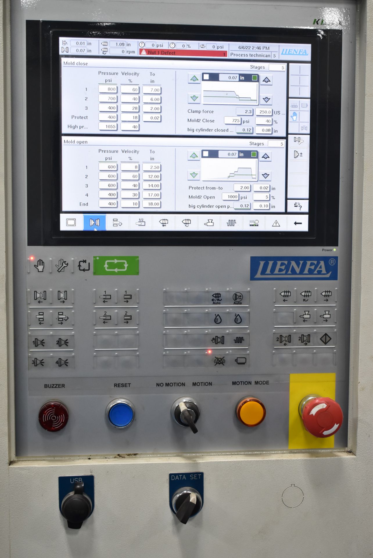 LIEN FA (2015) HB-557 MT-II 500 TON CAPACITY HORIZONTAL HYBRID PLASTIC INJECTION MOLDING MACHINE - Image 4 of 12