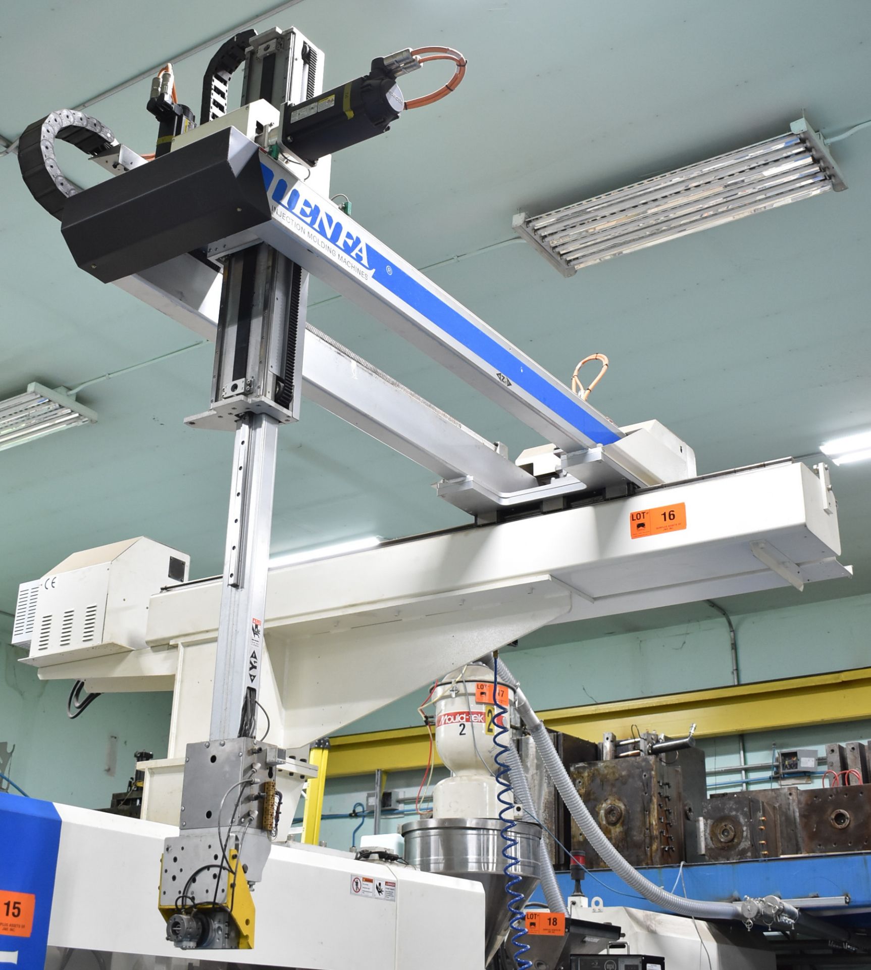 LIEN FA ROBOTIC LOADER/UNLOADER WITH PENDANT TOUCH SCREEN CONTROL (CI)
