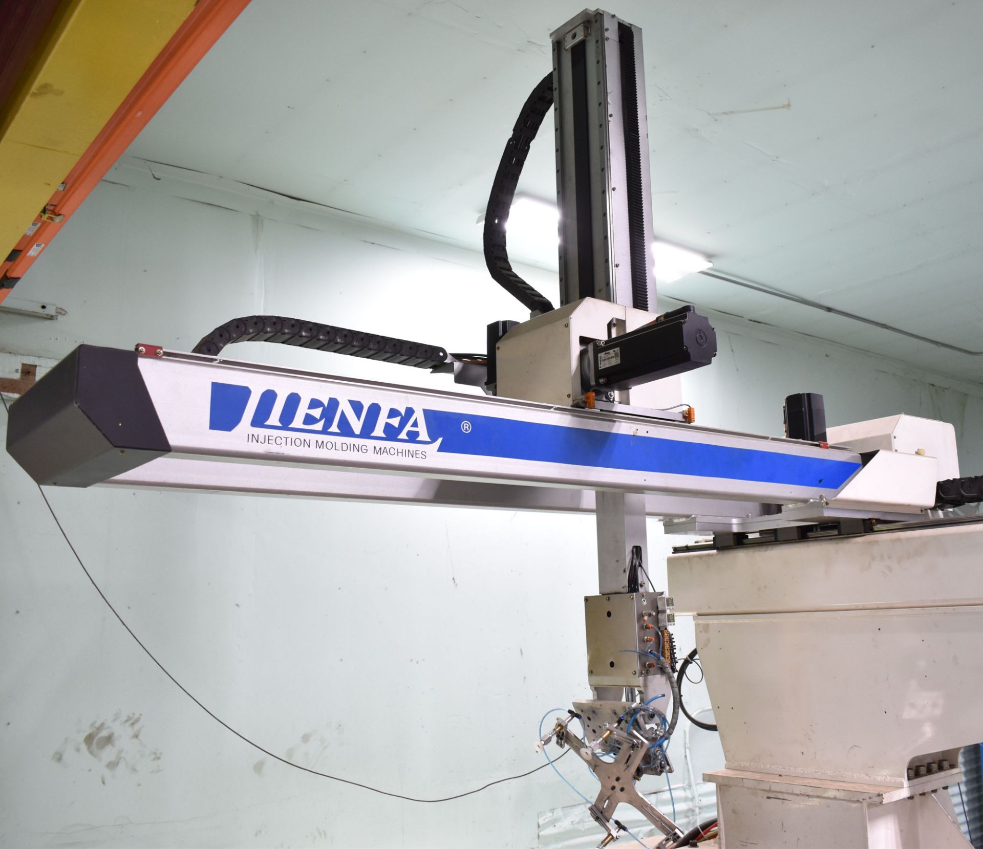 LIEN FA ROBOTIC LOADER/UNLOADER WITH PENDANT TOUCH SCREEN CONTROL (CI) - Image 2 of 5