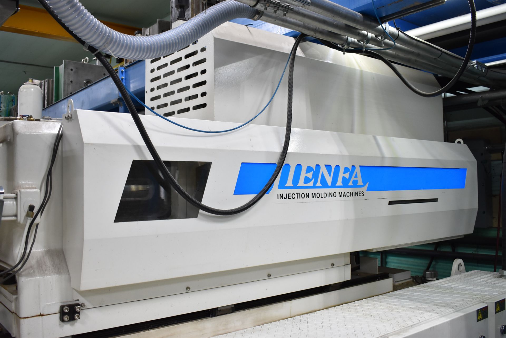 LIEN FA (2015) HB-557 MT-II 500 TON CAPACITY HORIZONTAL HYBRID PLASTIC INJECTION MOLDING MACHINE - Image 8 of 14