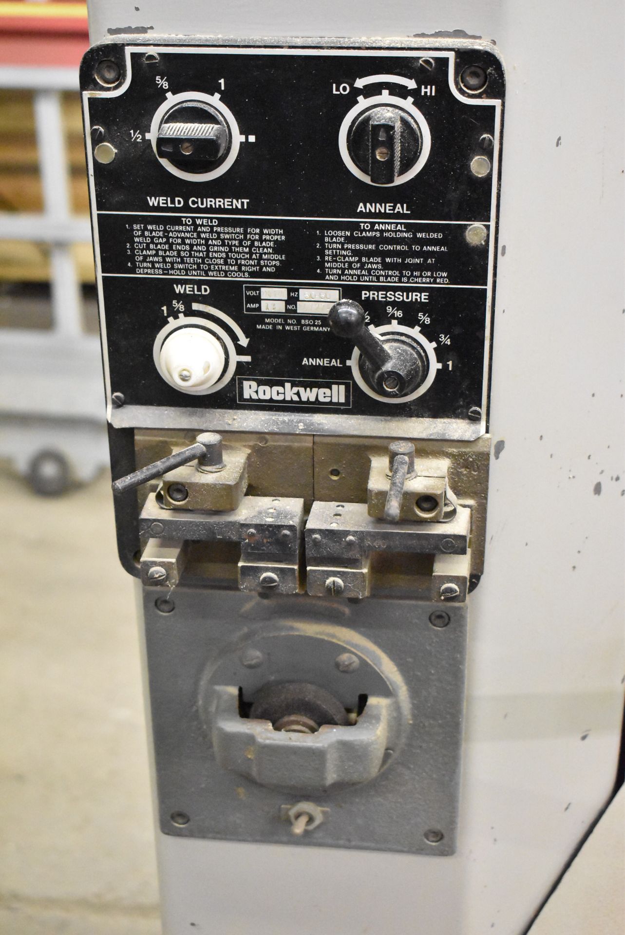 ROCKWELL BSO25 20" VERTICAL BAND SAW WITH ROCKWELL BLADE WELDER, 220-240V/3PH/50-60HZ, S/N - Image 4 of 6