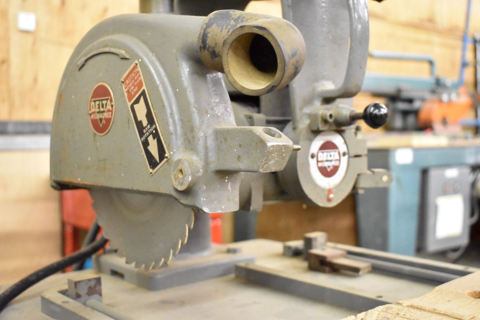 ROCKWELL DELTA C32L2A1 RADIAL ARM SAW, S/N MX3211 (LOCATED AT 1636 CHARLES ST, WHITBY, ON L1N 1B9) - Image 3 of 6