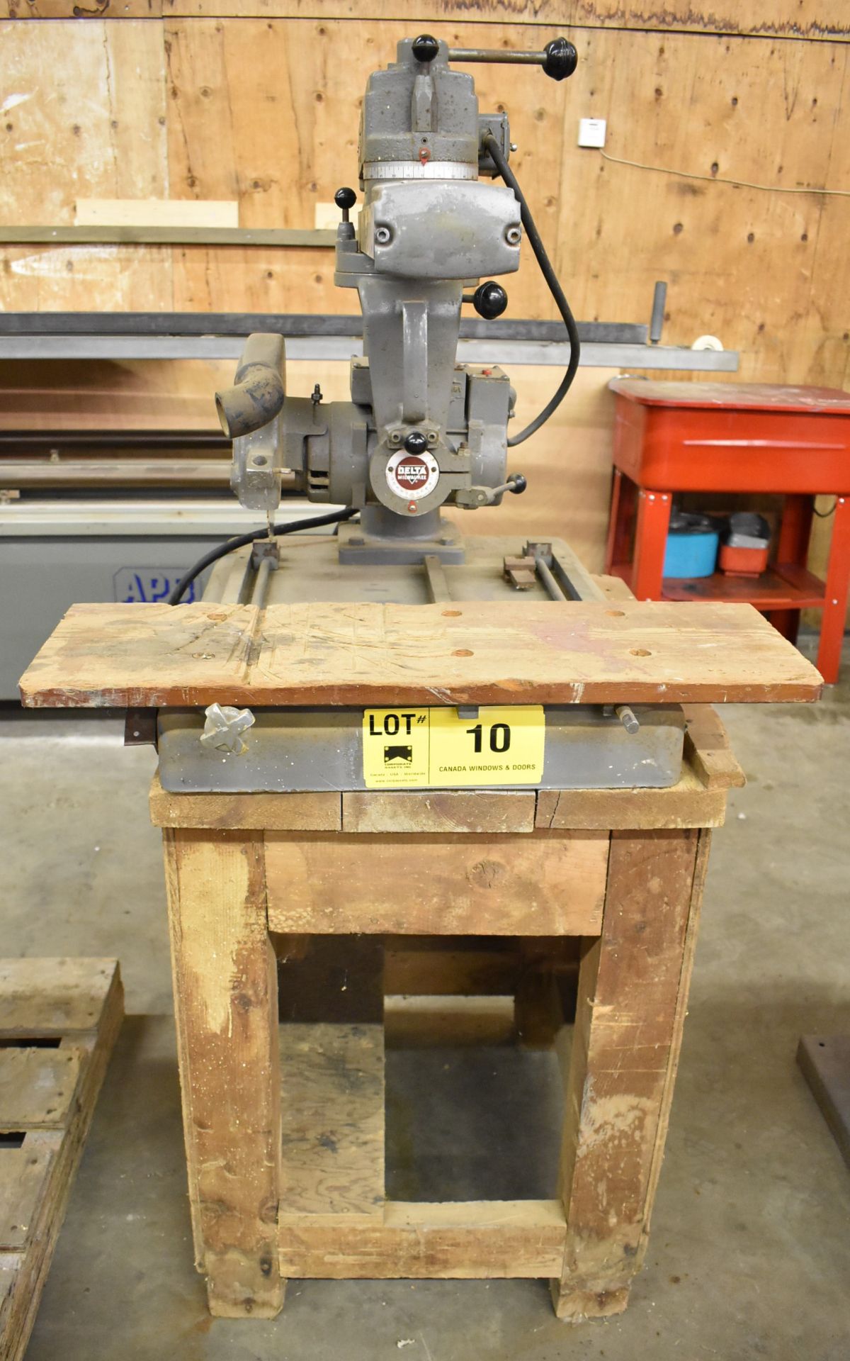 ROCKWELL DELTA C32L2A1 RADIAL ARM SAW, S/N MX3211 (LOCATED AT 1636 CHARLES ST, WHITBY, ON L1N 1B9)