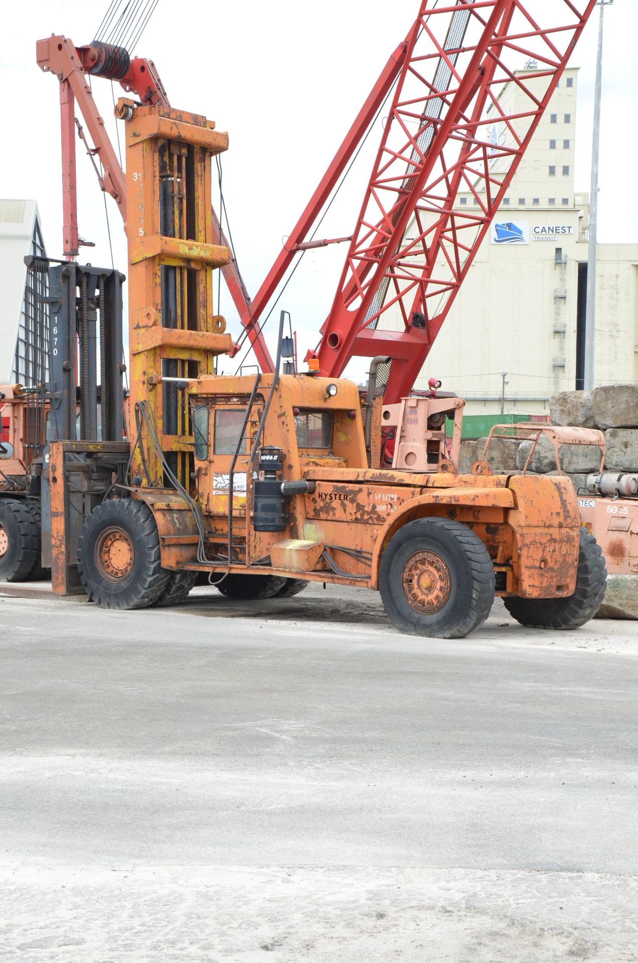 HYSTER H620B HEAVY DUTY OUTDOOR DIESEL FORKLIFT WITH 58,500 LBS. CAPACITY - Image 18 of 20