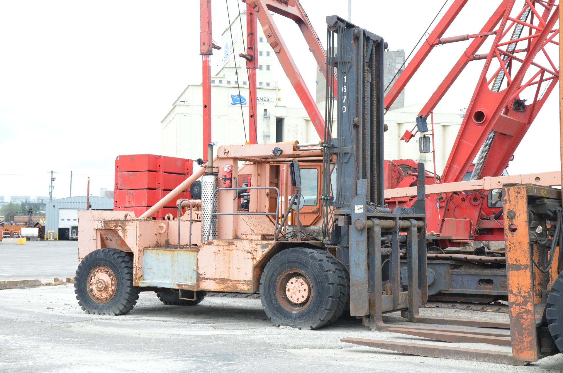 TAYLOR Y62 WOM HEAVY DUTY OUTDOOR DIESEL FORKLIFT WITH 62,000 LBS. CAPACITY - Image 21 of 21
