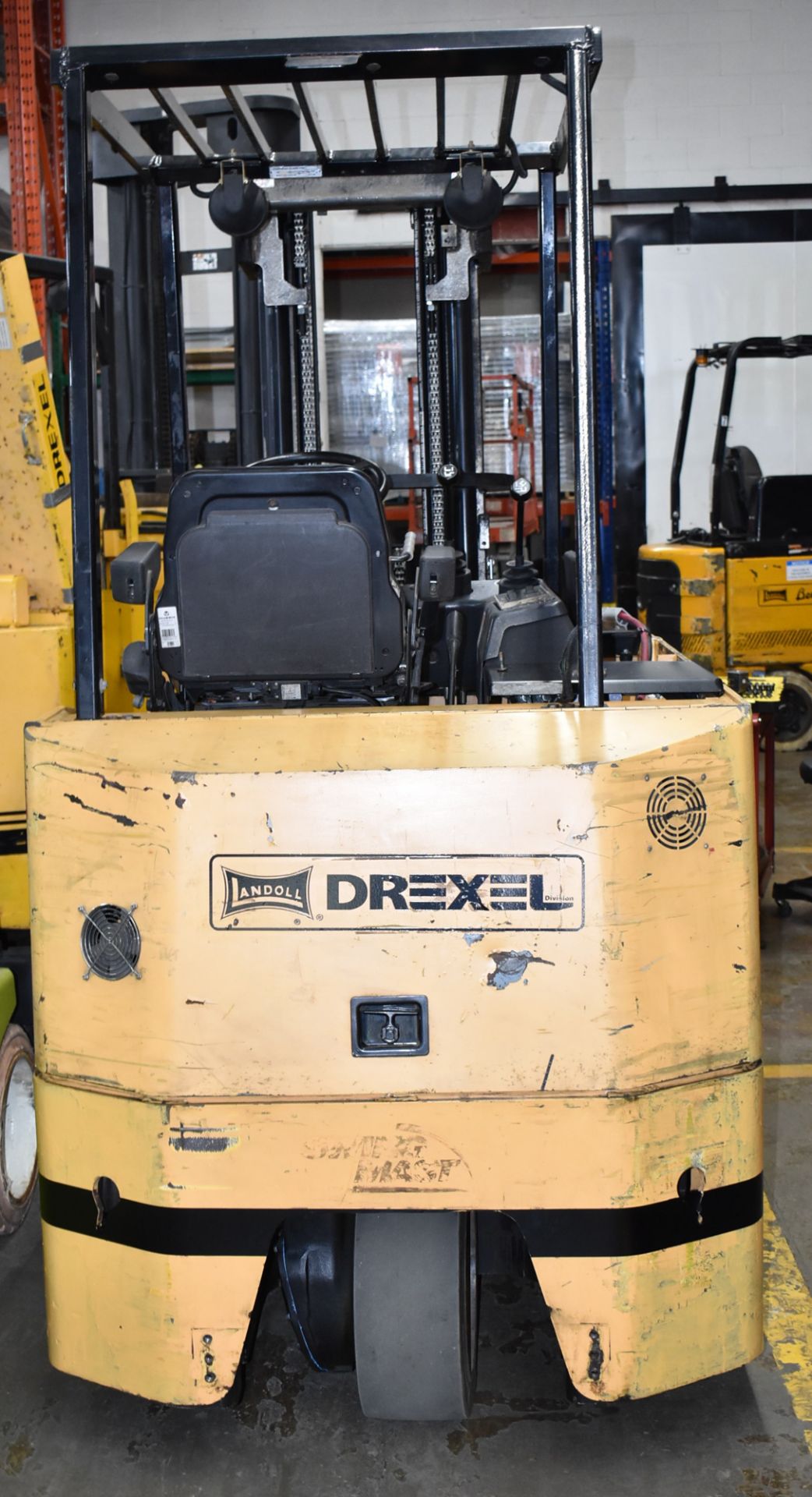 DREXEL SLT35 36V ELECTRIC NARROW AISLE COUNTERBALANCE FORKLIFT WITH 3,500 LB - Image 3 of 11