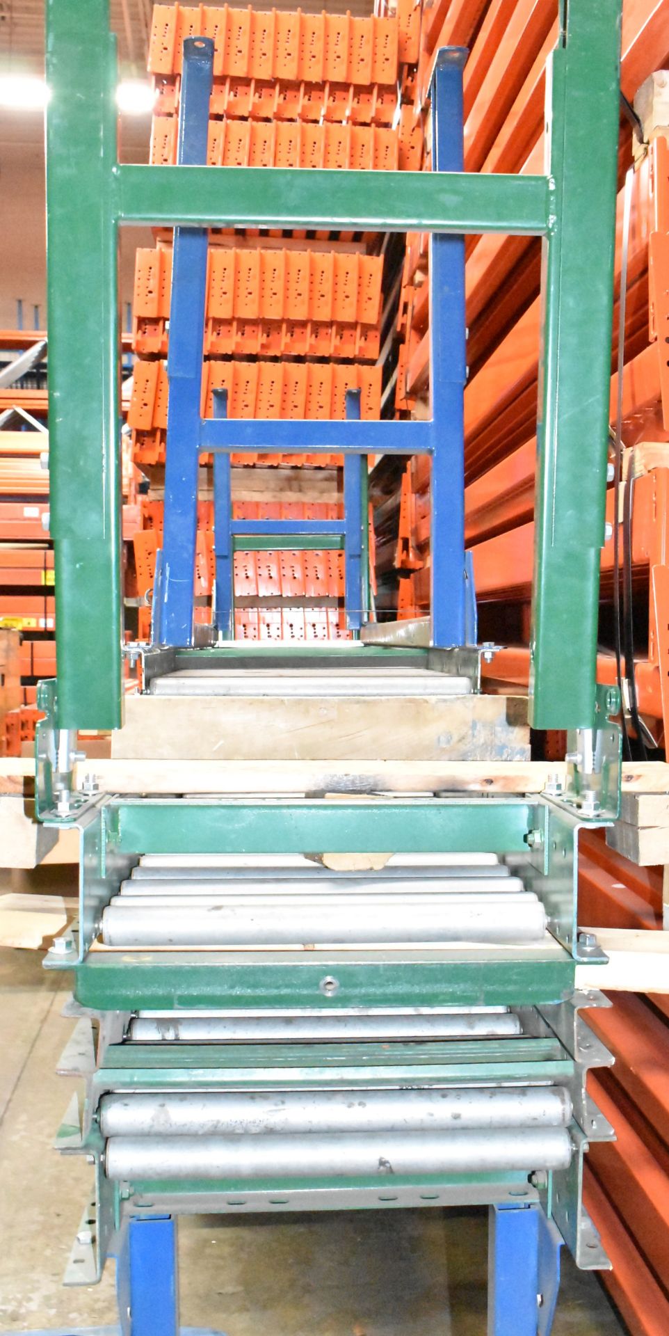 LOT/ RAPISTAN SYSTEMS ROLLER CONVEYOR WITH 1.5" ROLLERS - Image 2 of 2