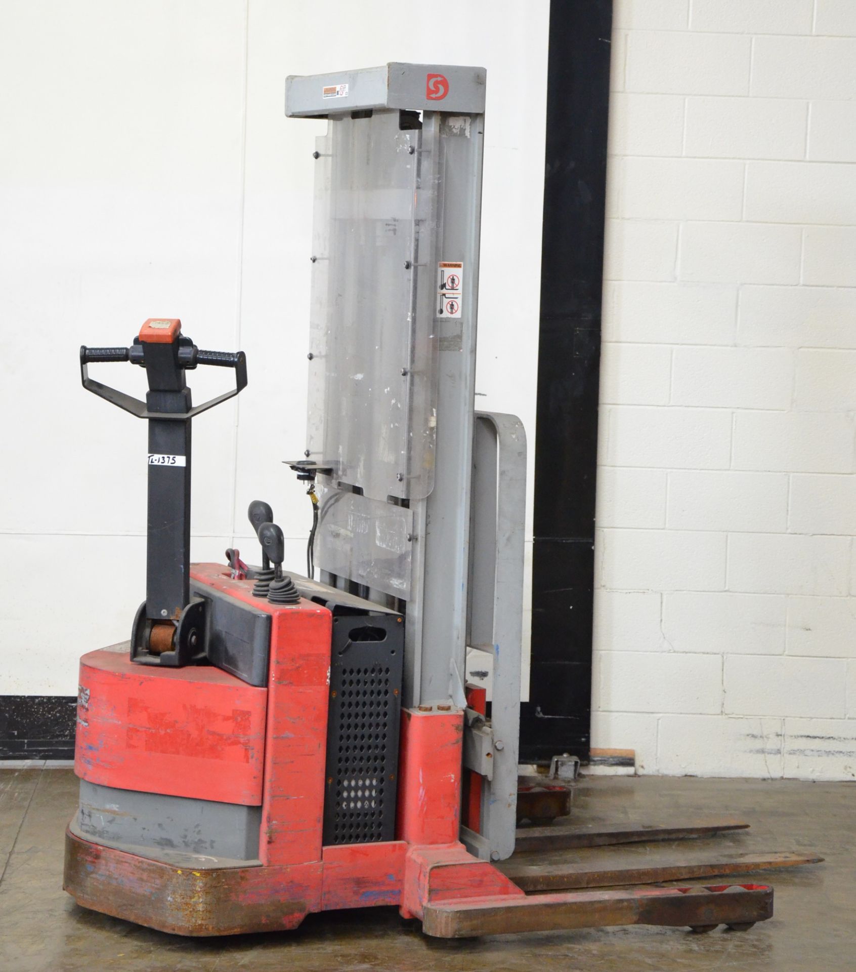 DOCKSTOCKER DSX 30 12V ELECTRIC PALLET STACKER WITH 2,750 LB CAPACITY, 128" MAX VERTICAL REACH, 3, - Image 2 of 5