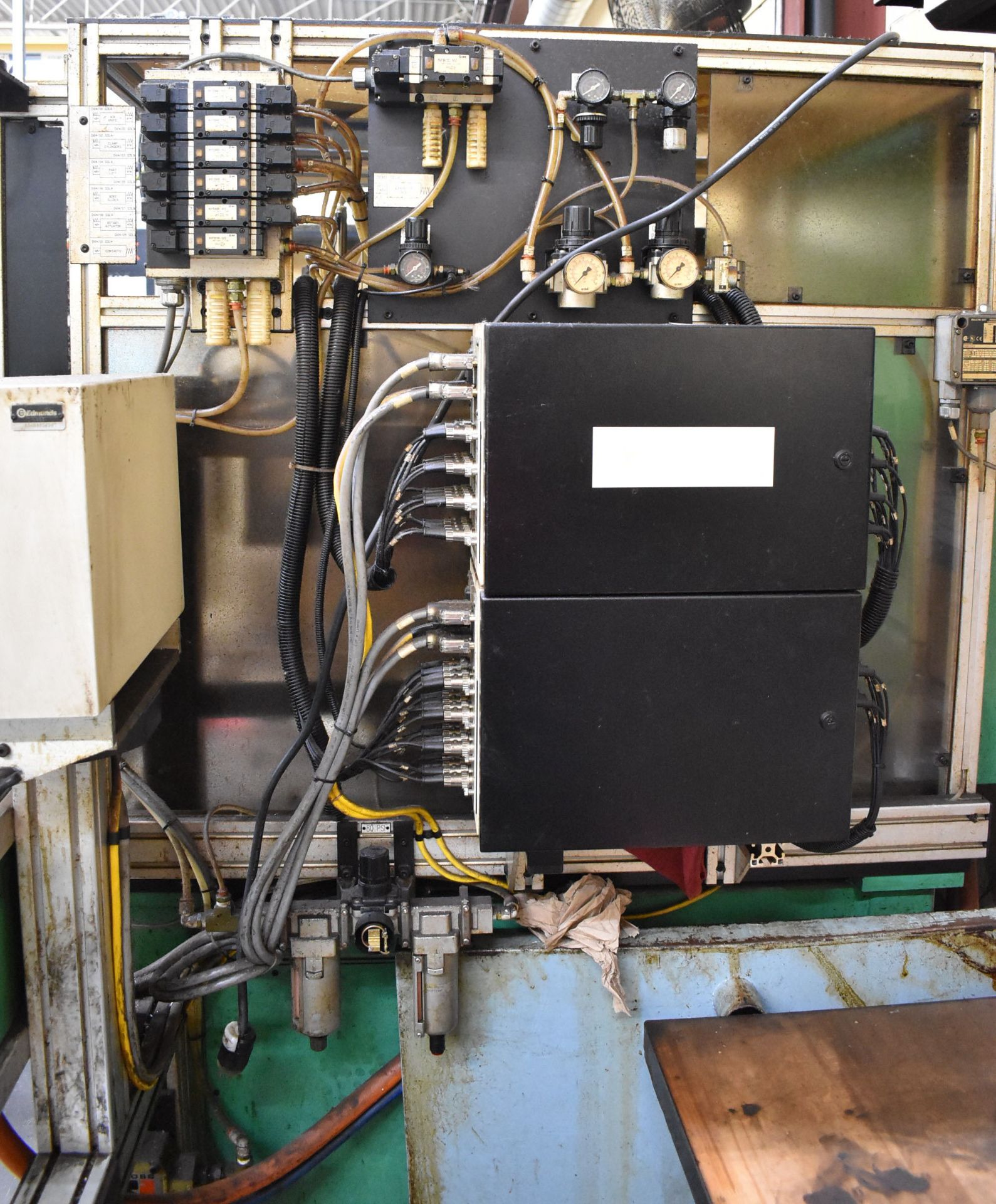 EDMUNDS TEST BENCH WITH ALLEN-BRADLEY PANELVIEW 550 CONTROL, PRECISION GAUGES AND SAFETY LIGHT - Image 6 of 6