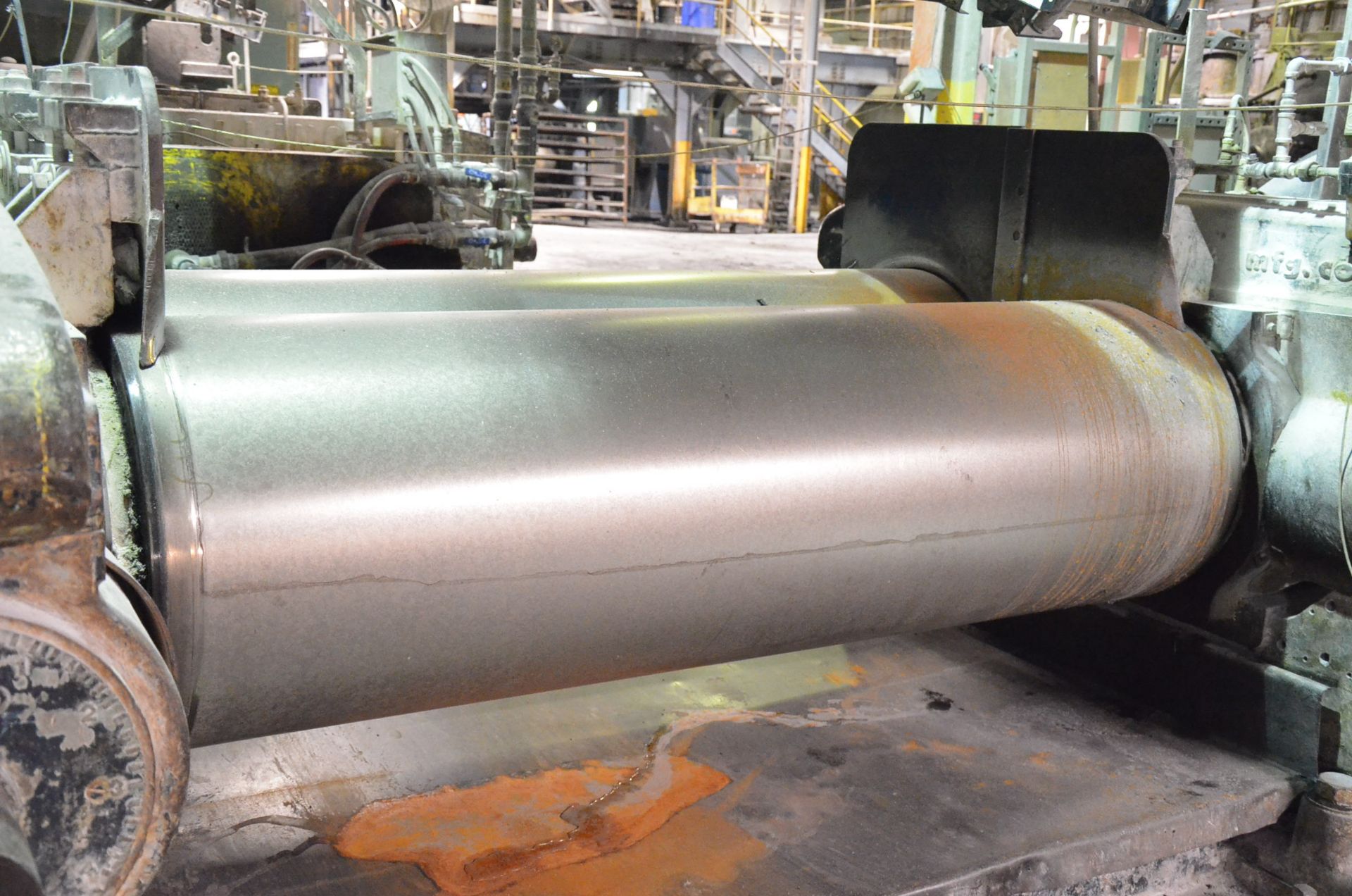 EMCO ERIE ENGINE MFG. 26" x 26" x 84" TWO ROLL RUBBER MILL WITH 26" DIAMETER CORED SMOOTH ROLLS, 84" - Image 5 of 5