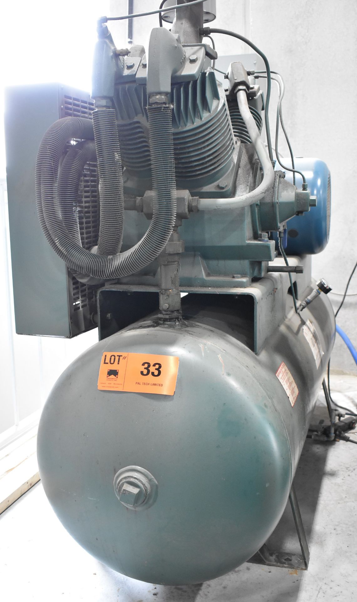 MFG. UNKNOWN 25 HP AIR COMPRESSOR WITH 200 PSI MAX OPERATING PRESSURE, S/N 6896978 (CI) (DELAYED