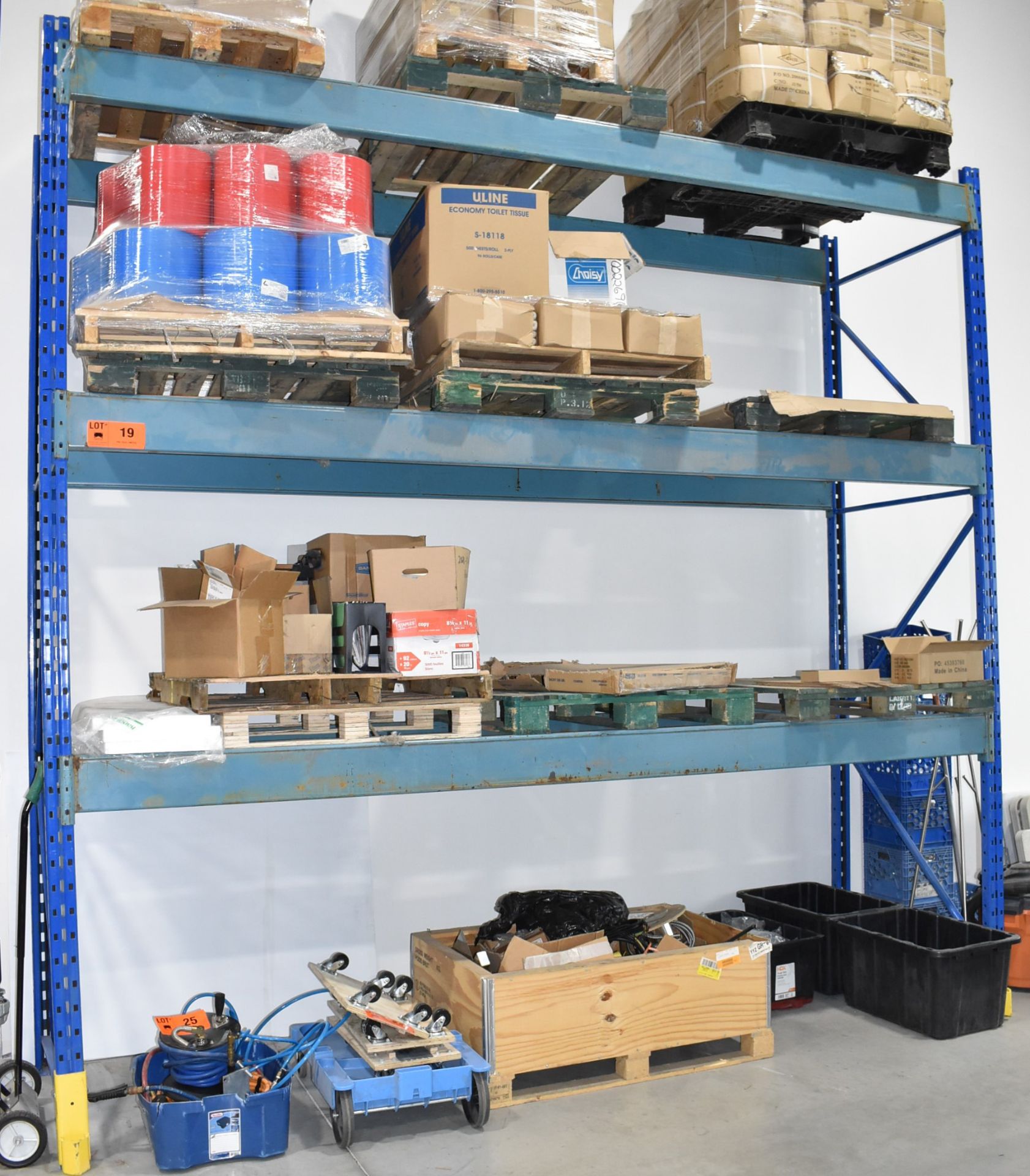 LOT/ MEDIUM DUTY PALLET RACKING (NO CONTENTS)