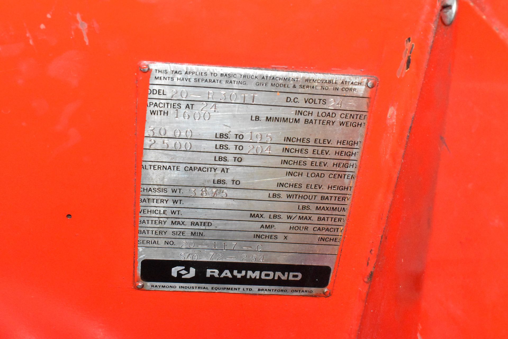 RAYMOND 20-R30TT 24V ELECTRIC REACH TRUCK WITH 3,000 LBS CAPACITY, 195" MAX VERTICAL REACH, 1,173 - Image 7 of 7
