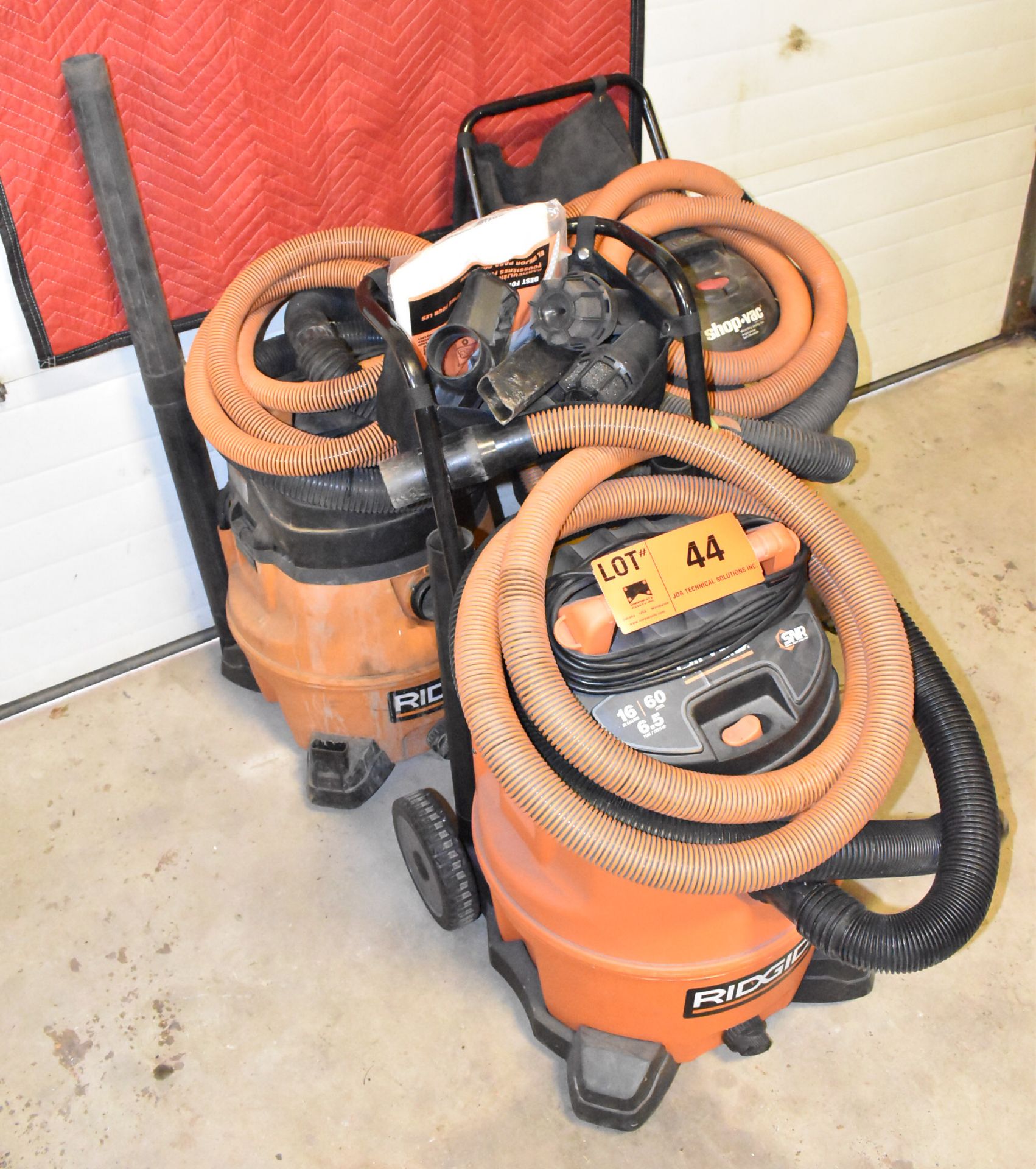 LOT/ (3) SHOP VACUUMS