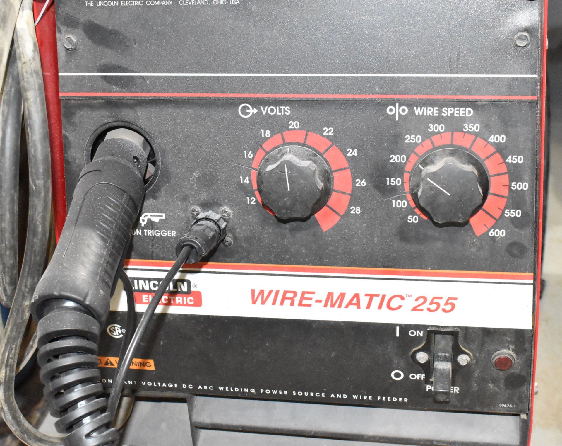 LINCOLN ELECTRIC WIREMATIC 255 MIG WELDER WITH FACE SHIELD, CABLES AND GUN, S/N U1970711335 - Image 2 of 4