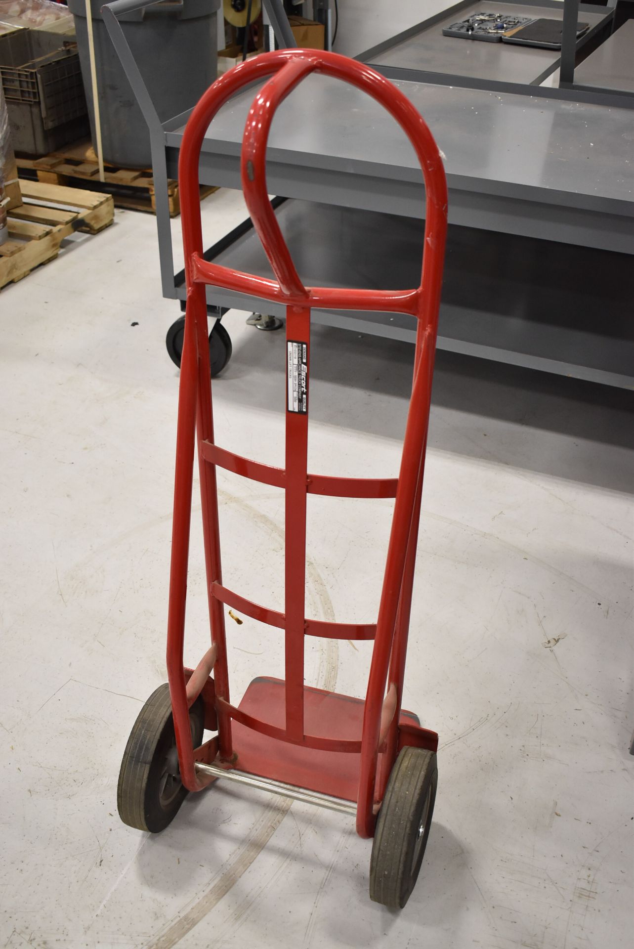 LOT/ (5) ESCORT (2019) 500 LB. CAPACITY HAND CARTS (LOCATED AT 164 INDUSCO CT, TROY MI) [RIGGING FEE - Image 5 of 6