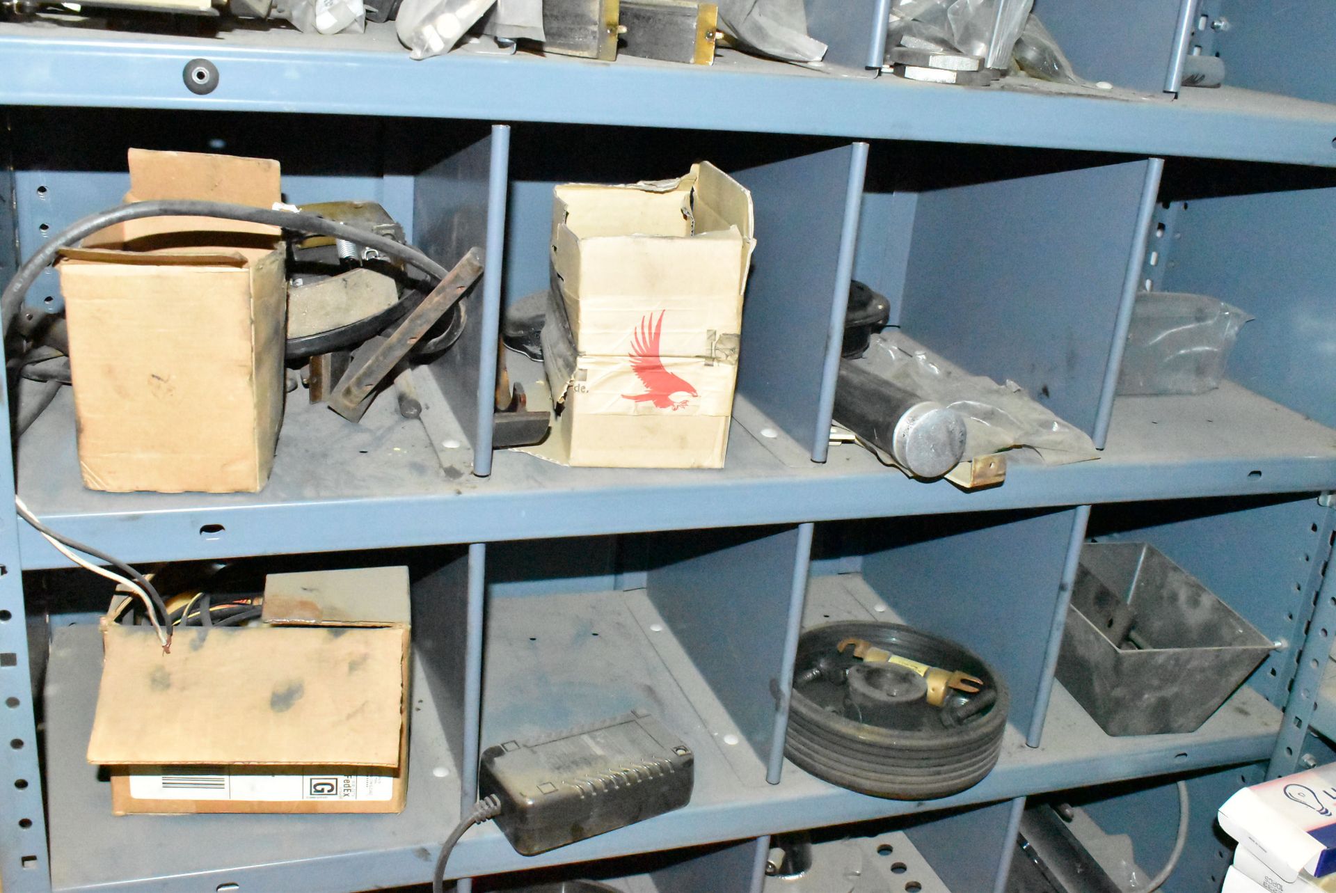 LOT/ SHELF WITH SPARE PARTS - INCLUDING LAMPS, BRAKE PARTS, PULLEYS [RIGGING FEE FOR LOT #125 - $ - Image 4 of 5