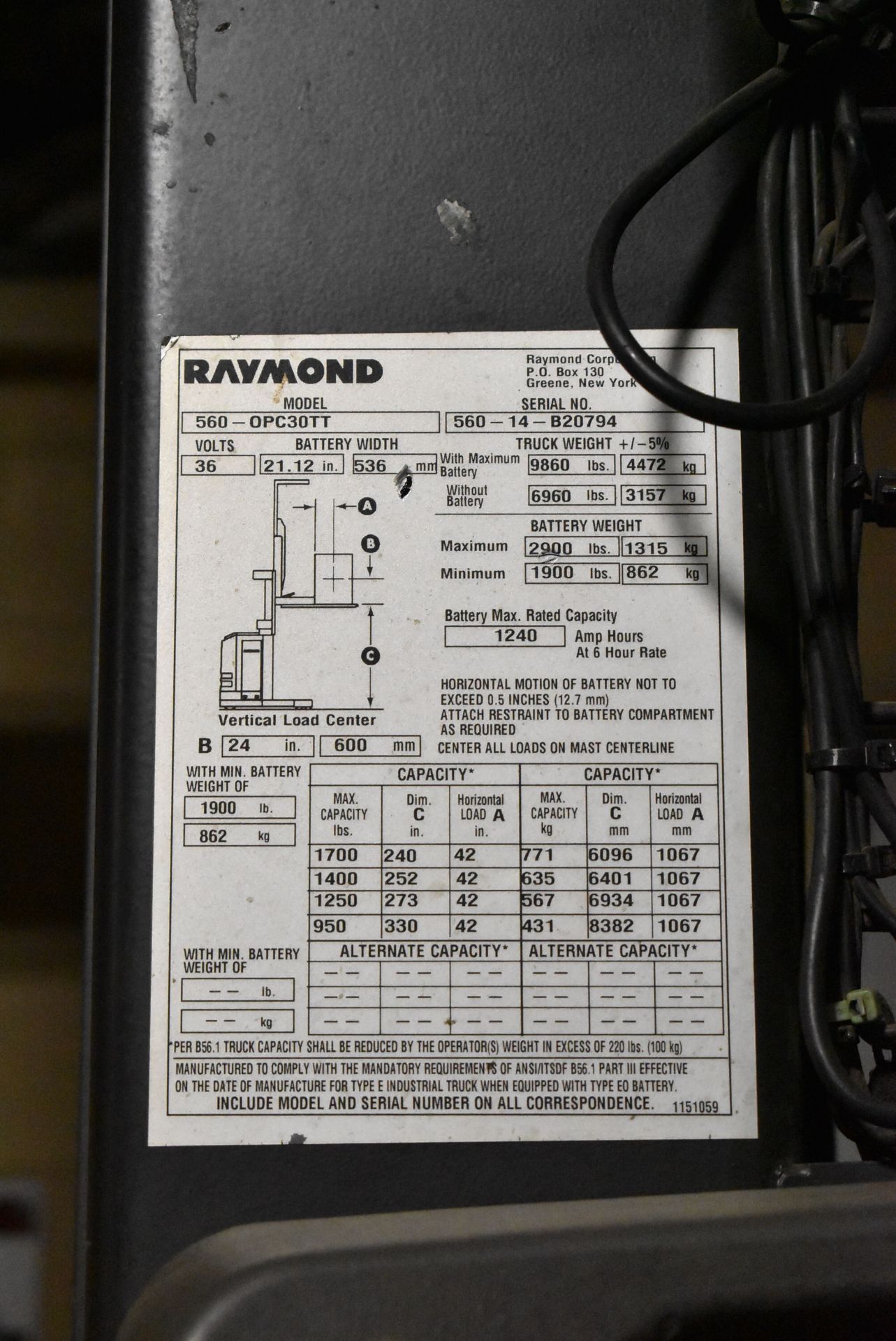 RAYMOND (2014) 560-OPC30TT 1,700 LB. CAPACITY 36V ELECTRIC ORDER PICKER WITH 330" MAX. LIFT - Image 8 of 8